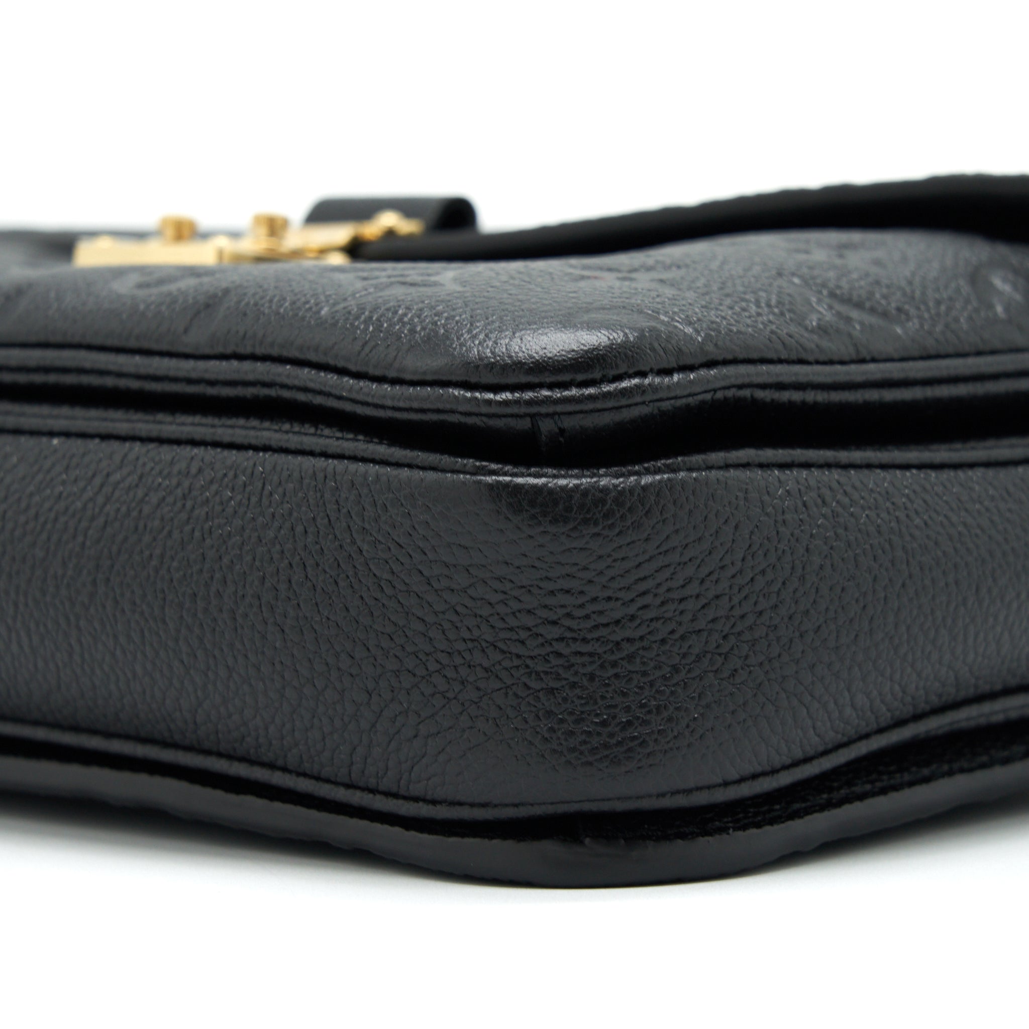 louis-vuitton-pochette-metis-monogram-empreinte-black-ghw