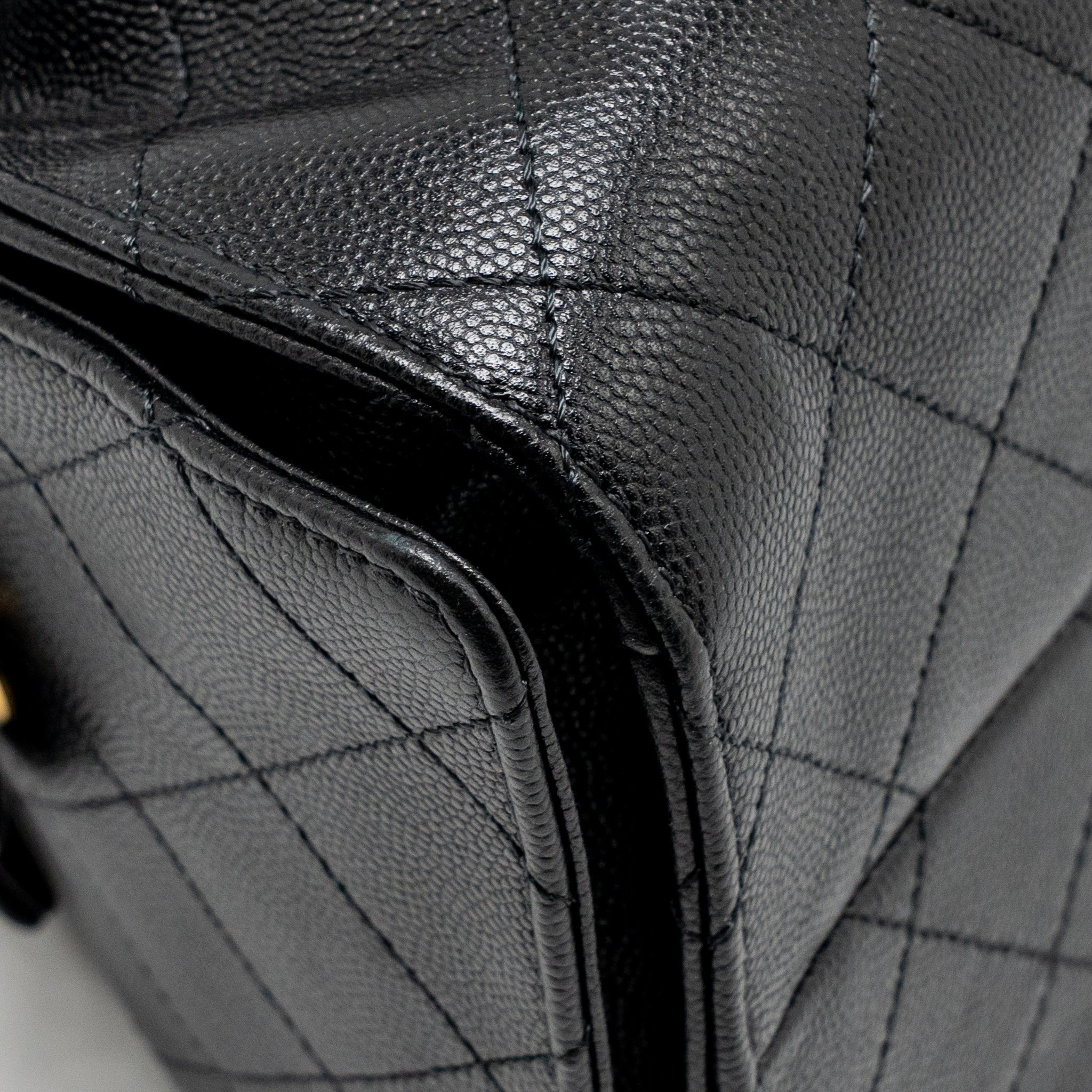chanel-25-bag-black