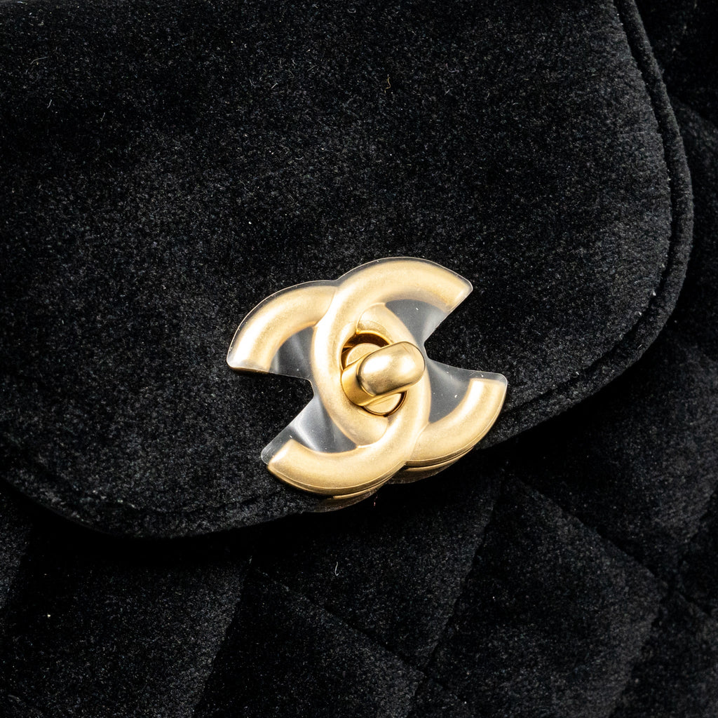 chanel-mini-kelly-shopping-tote-bag-velvet-black-ghwmicrochip