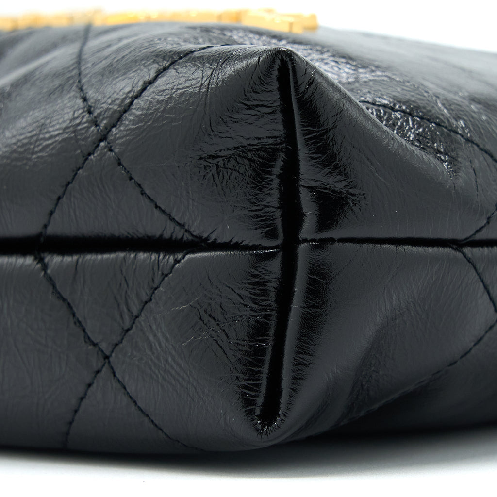 chanel-23s-mini-22-bag-with-pearl-shiny-calfskin-black-ghw-microchip-1