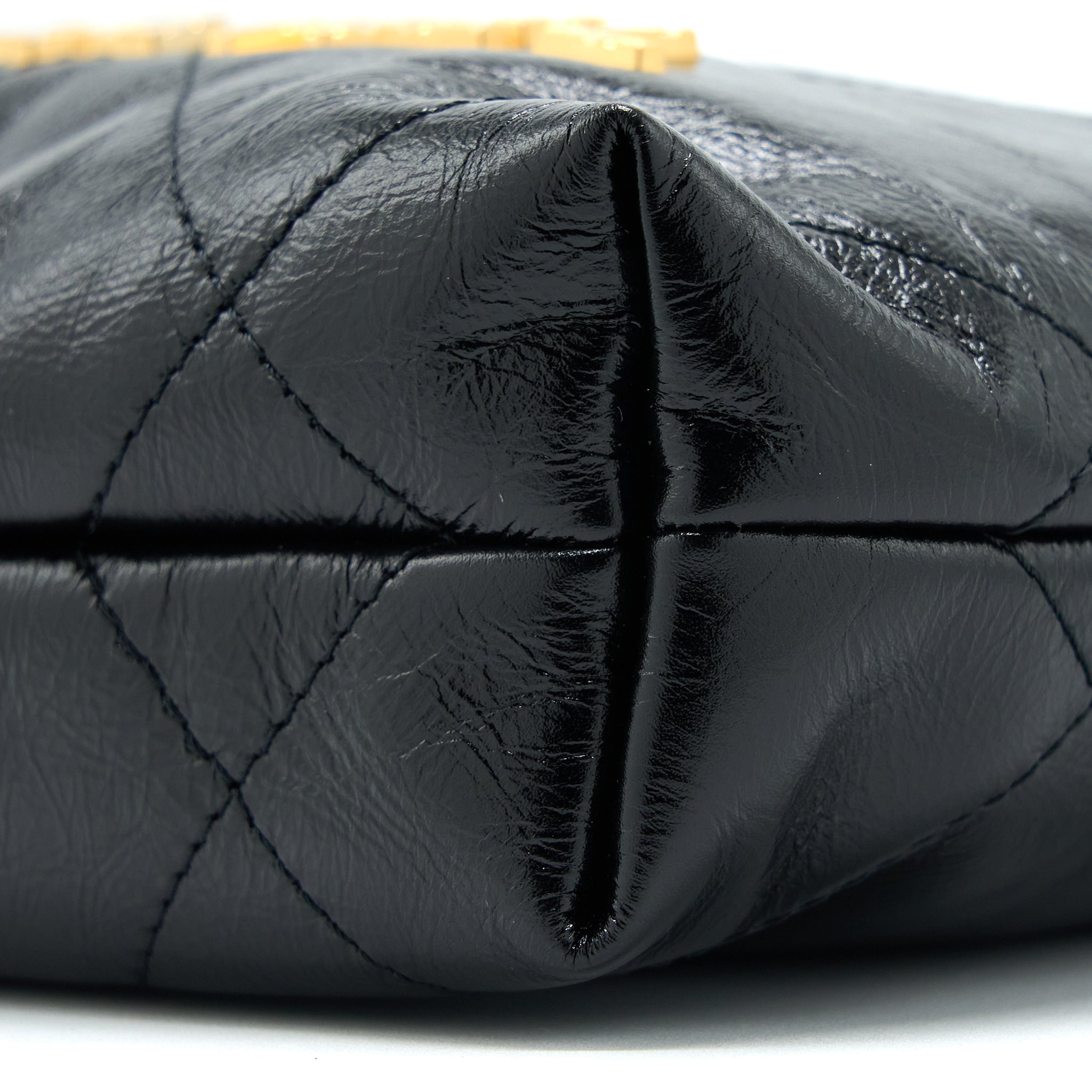 chanel-23s-mini-22-bag-with-pearl-shiny-calfskin-black-ghw-microchip-1