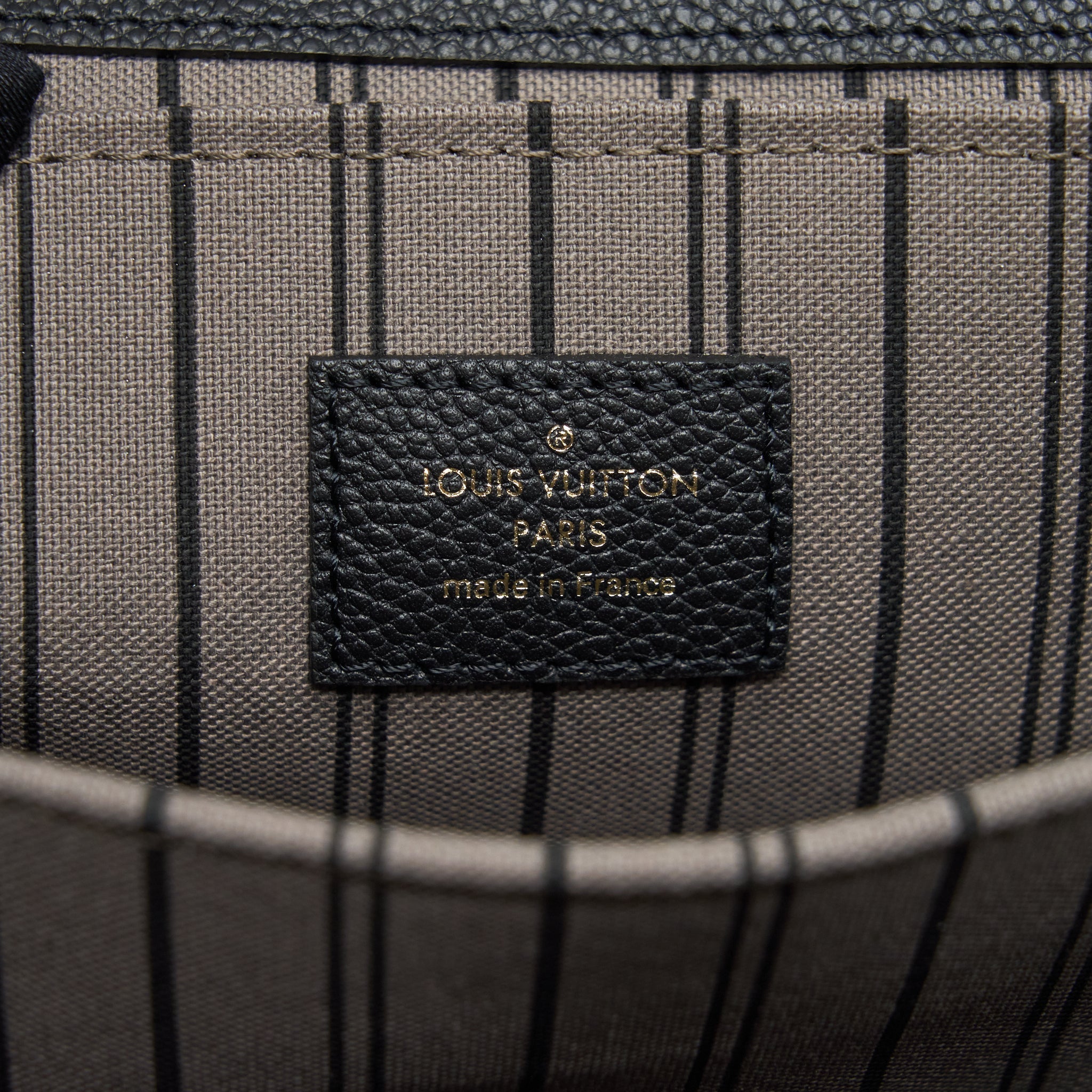 louis-vuitton-pochette-metis-monogram-empreinte-black-ghw