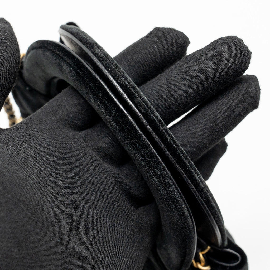 chanel-mini-kelly-shopping-tote-bag-velvet-black-ghwmicrochip