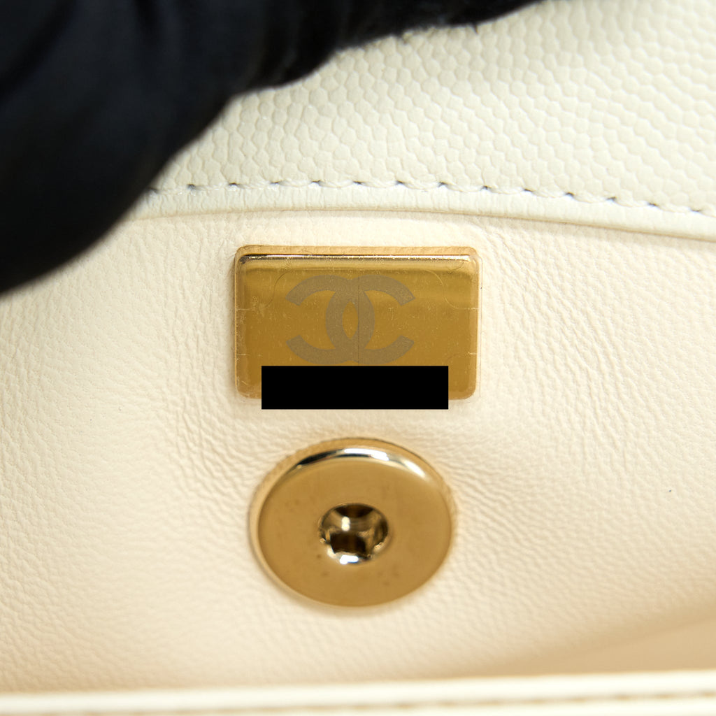 chanel-small-coco-handle-caviar-white-lghw-microchip-2
