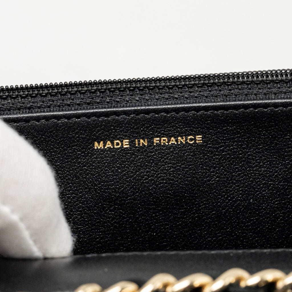 chanel-trendy-cc-wallet-on-chain-lambskin-black-lghw-microchip-1
