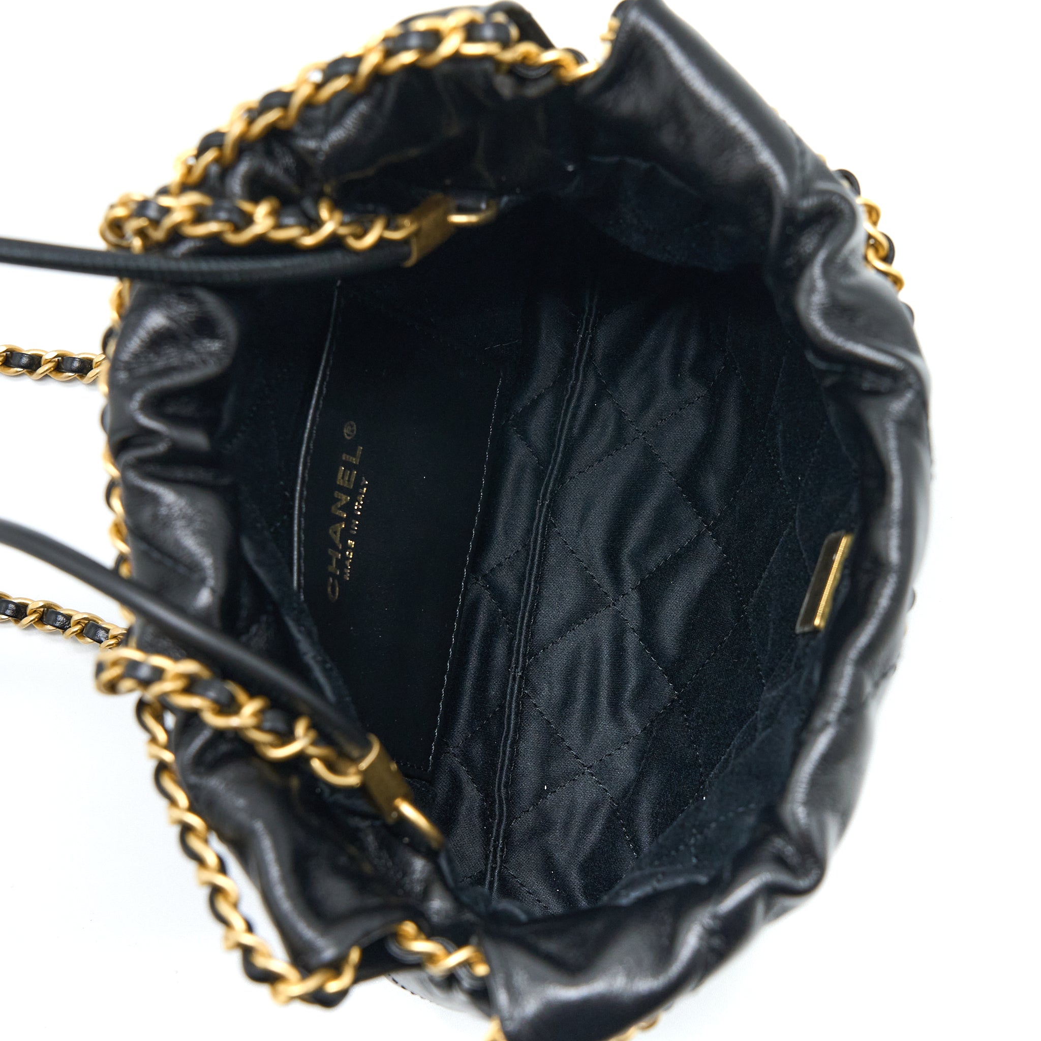 chanel-23s-mini-22-bag-with-pearl-shiny-calfskin-black-ghw-microchip-1