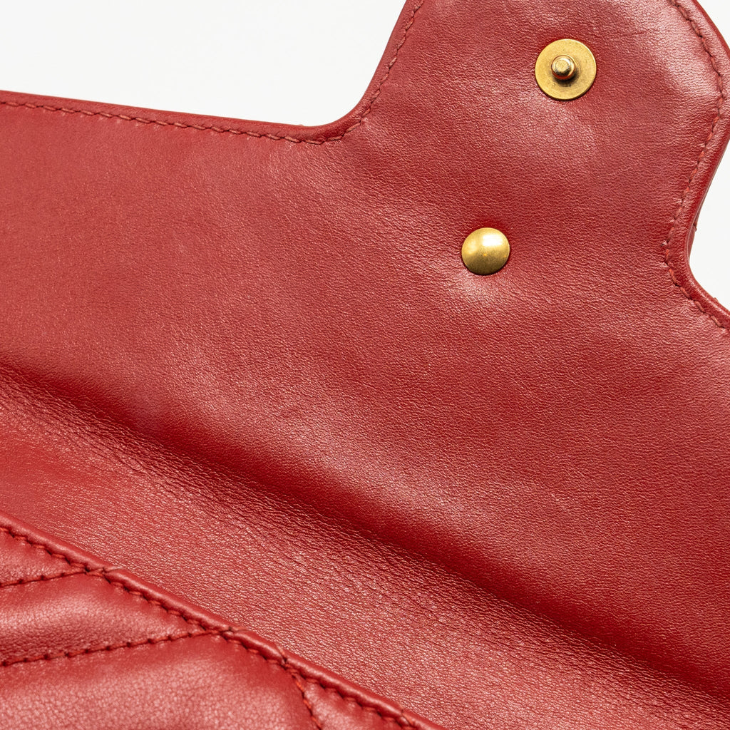 gucci-marmont-flap-wallet-with-chain-calfskin-red-ghw