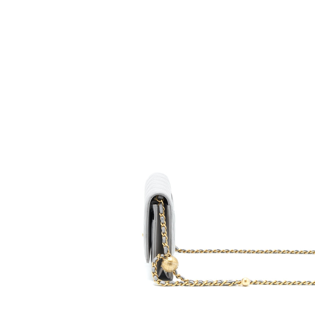 chanel-pearl-crush-wallet-on-chain-grey-brushed-ghw-microchip