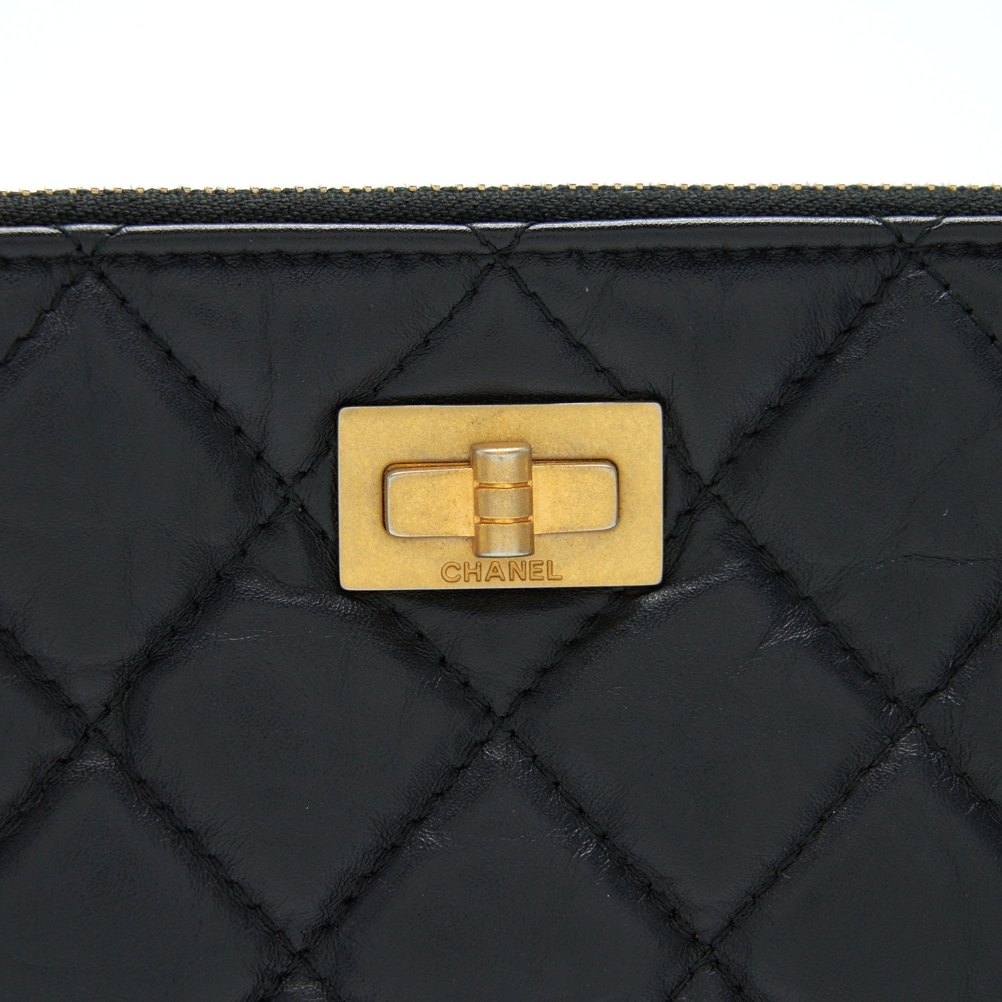 chanel-2-55-leather-clutch-with-charm-black-ghw
