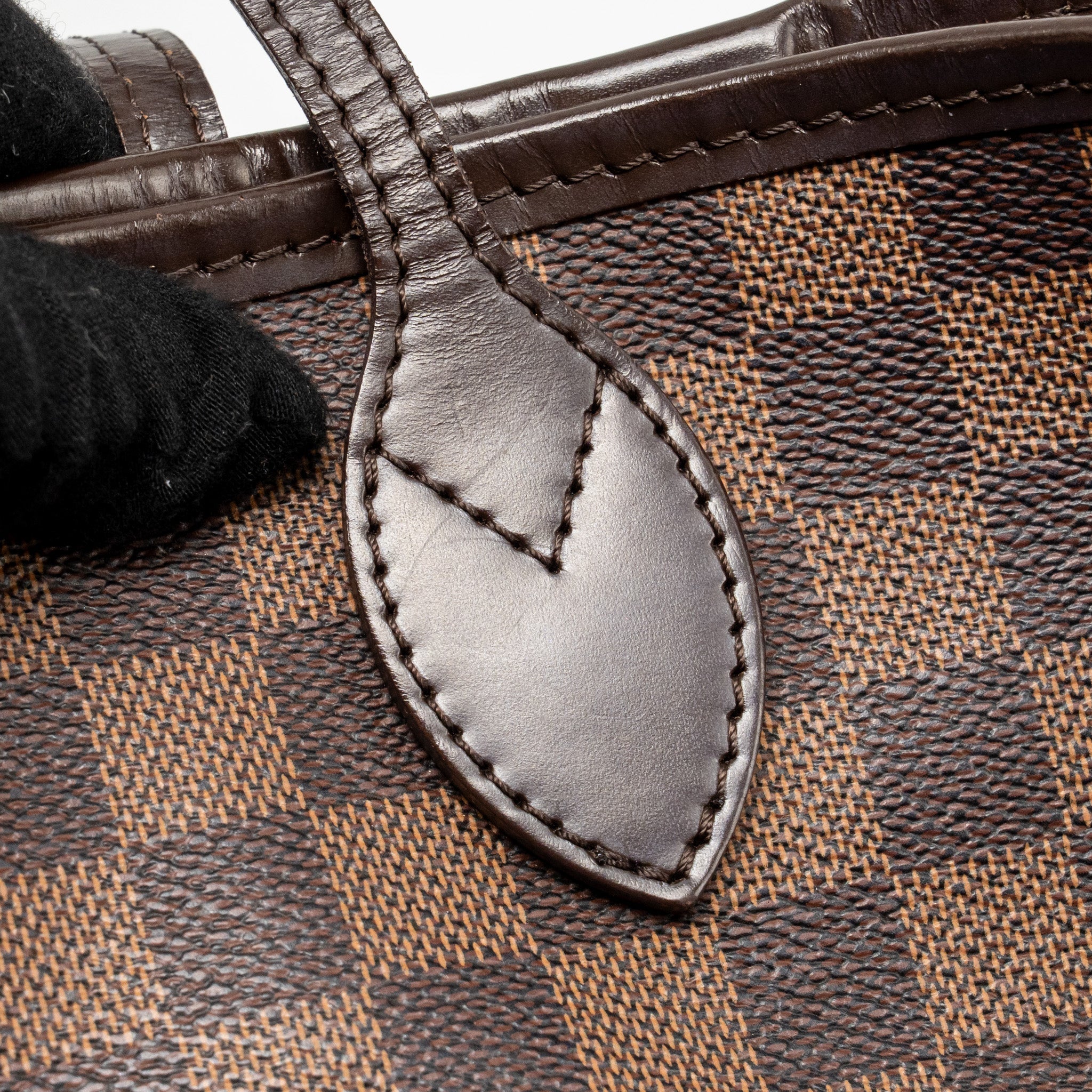 louis-vuitton-neverfull-mm-damier-ebene-canvas-ghw-5