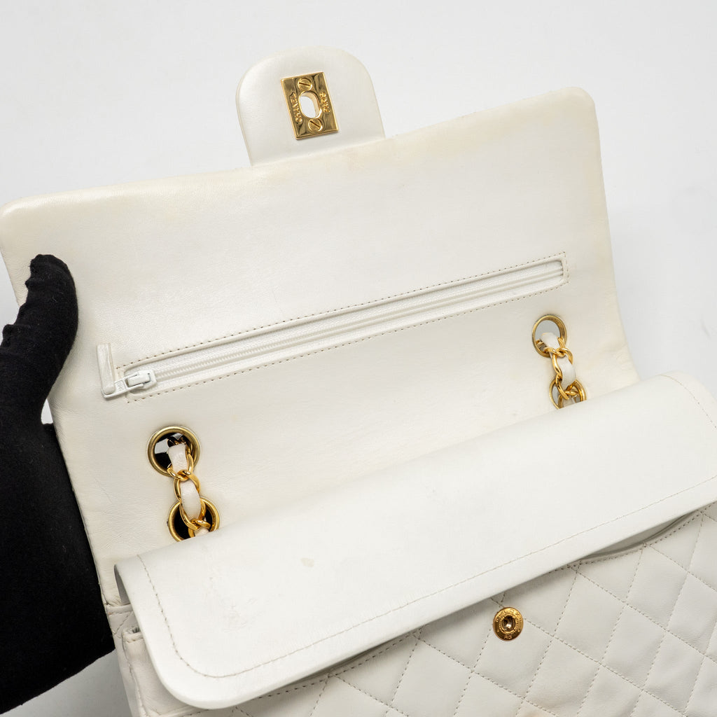 chanel-vintage-medium-classic-double-flap-bag-white-lambskin-ghw