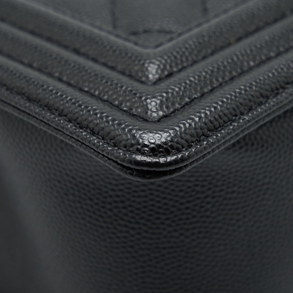 chanel-medium-boy-bag-caviar-black-with-ruthenium-hardware