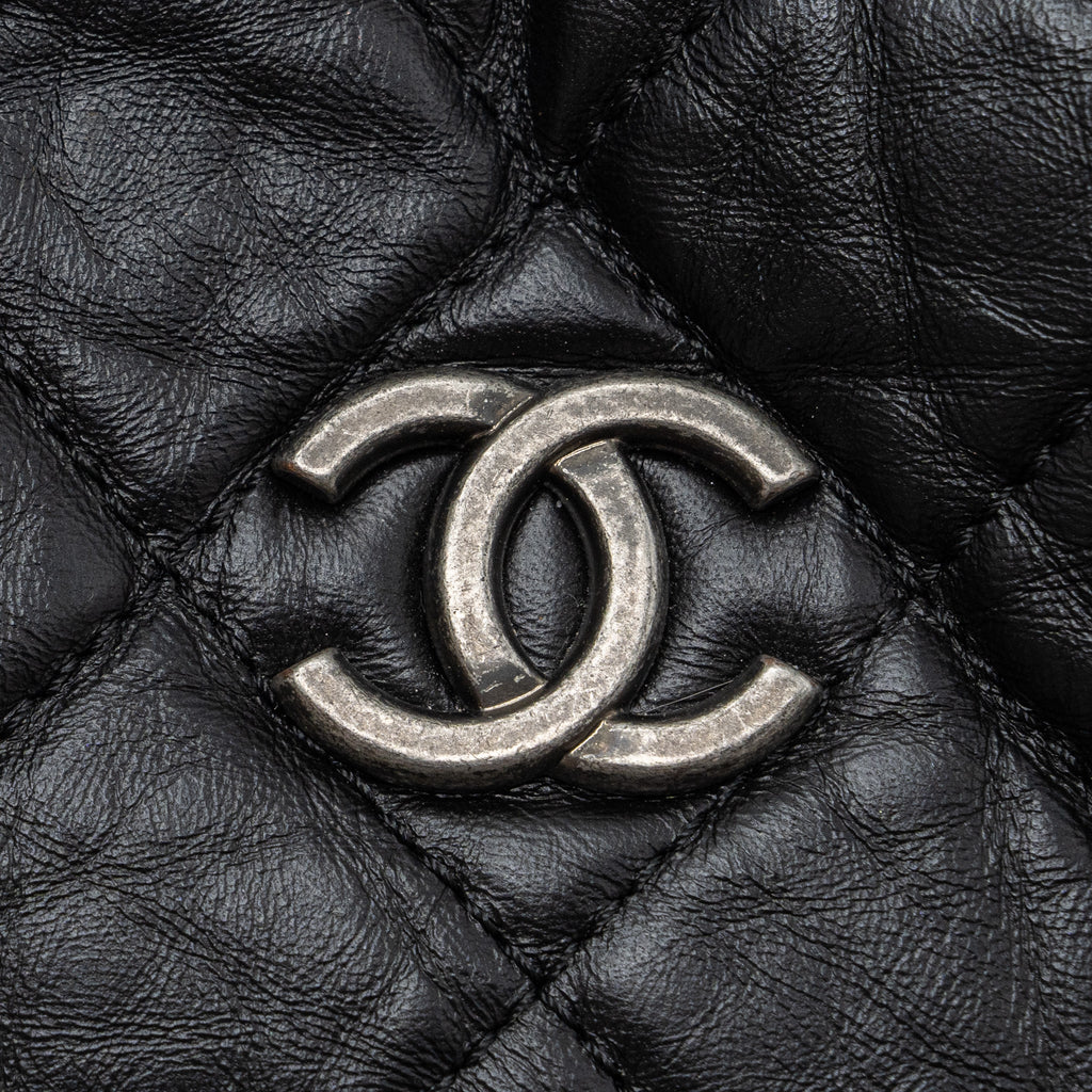 chanel-small-gabrielle-backpack-aged-calfskin-black-multicolour-hardware