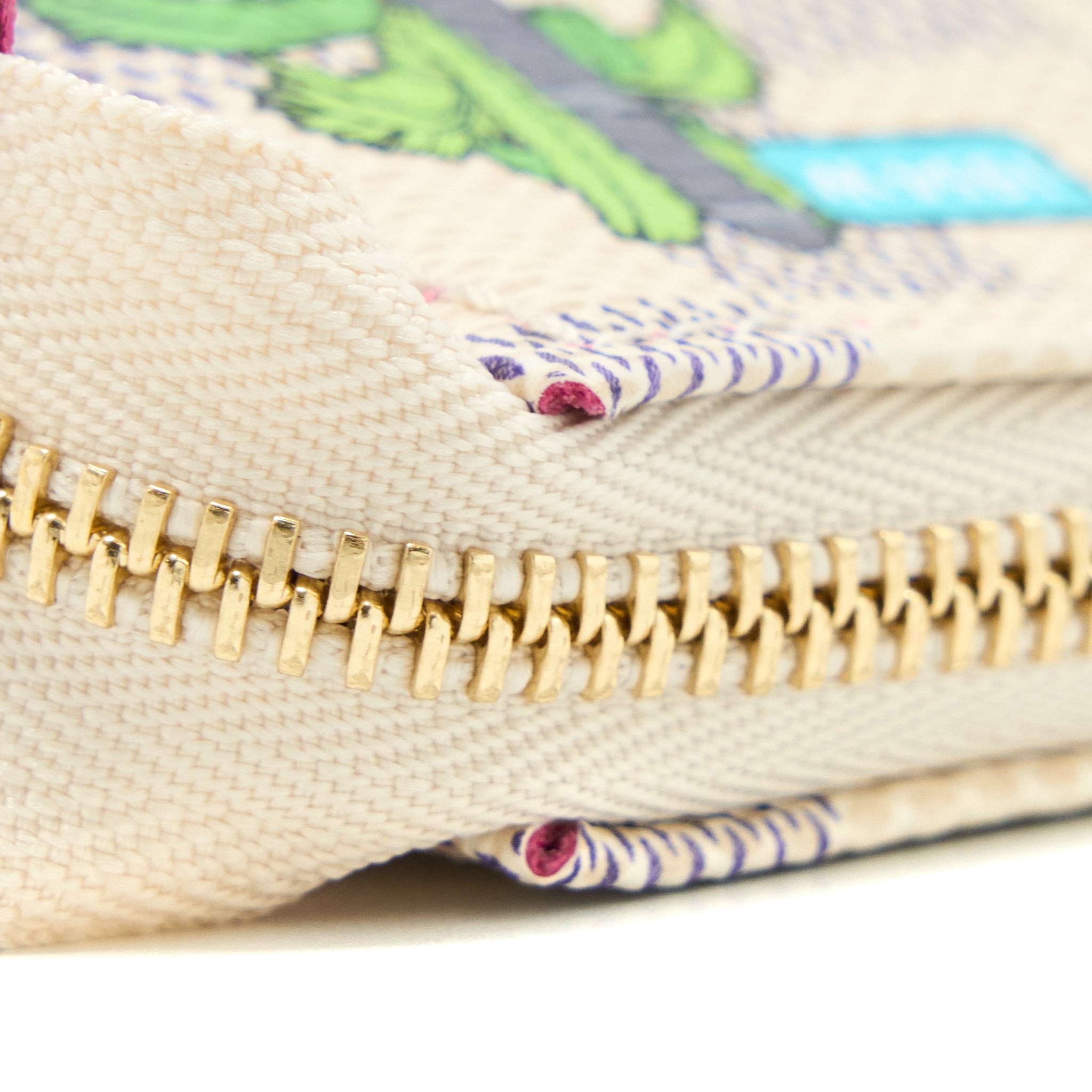 louis-vuitton-mini-pochette-accessories-hollywood-limited-edition-damier-azur-multicolour-ghw