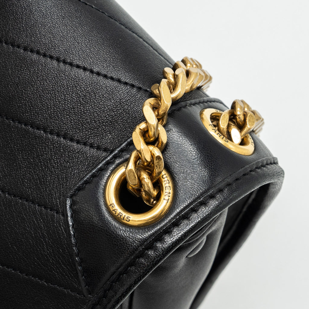 saint-laurent-medium-niki-lambskin-black-ghw