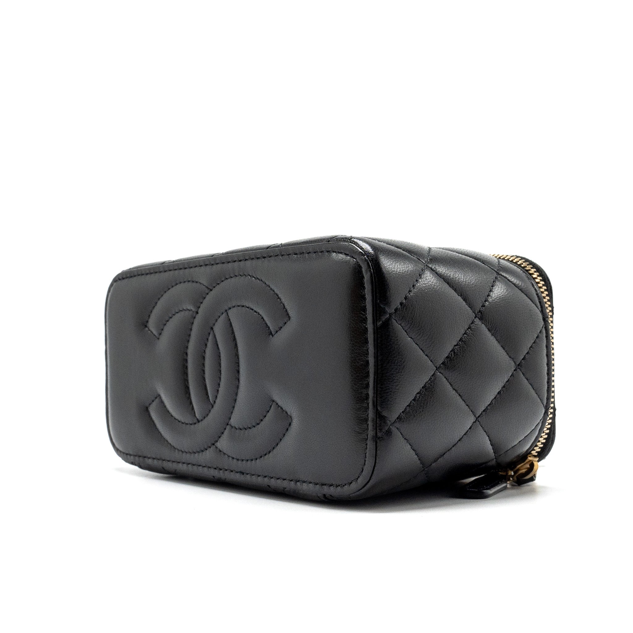 chanel-23c-long-vanity-with-chain-shiny-lambskin-black-ghw