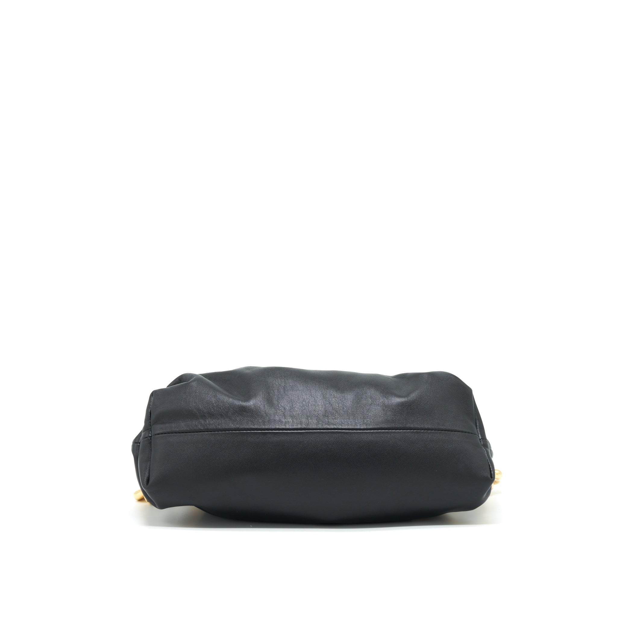 bottega-veneta-chain-pouch-calfskin-black-ghw