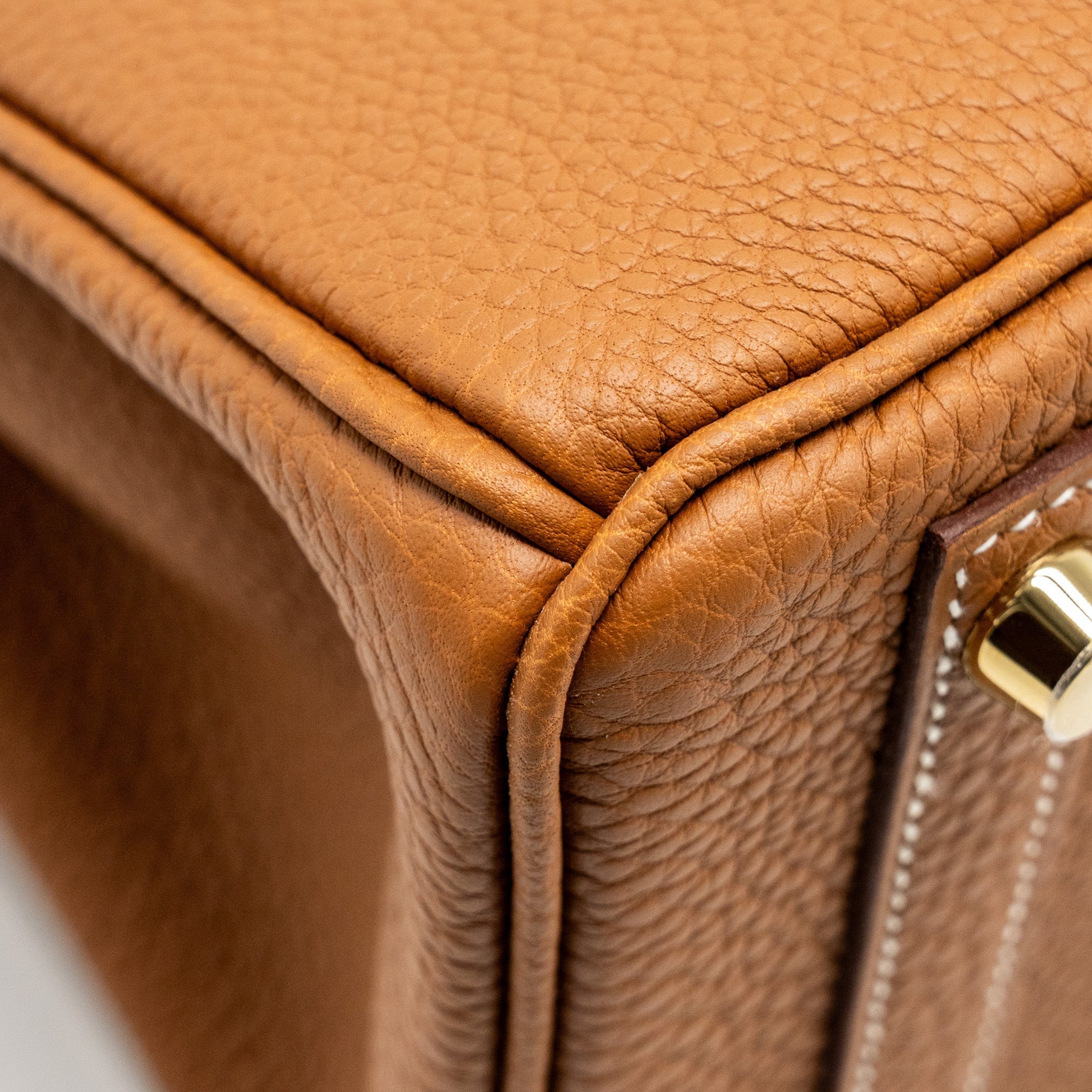 birkin-25-togo-gold-ghw-stamp-b