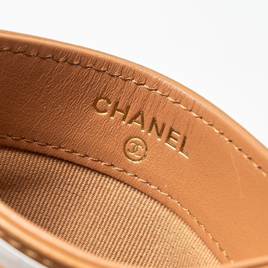 chanel-19-card-holder-lambskin-caramel-ghw-microchip