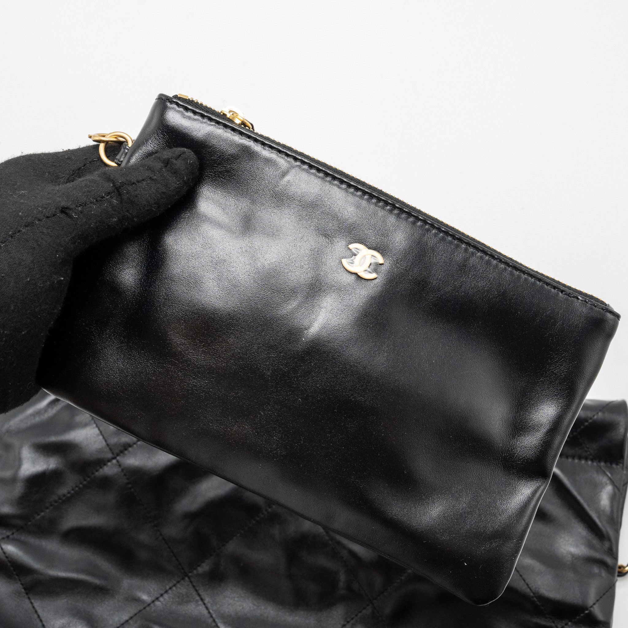 chanel-small-22-bag-gold-letter-shiny-calfskin-black-ghwmicrochip