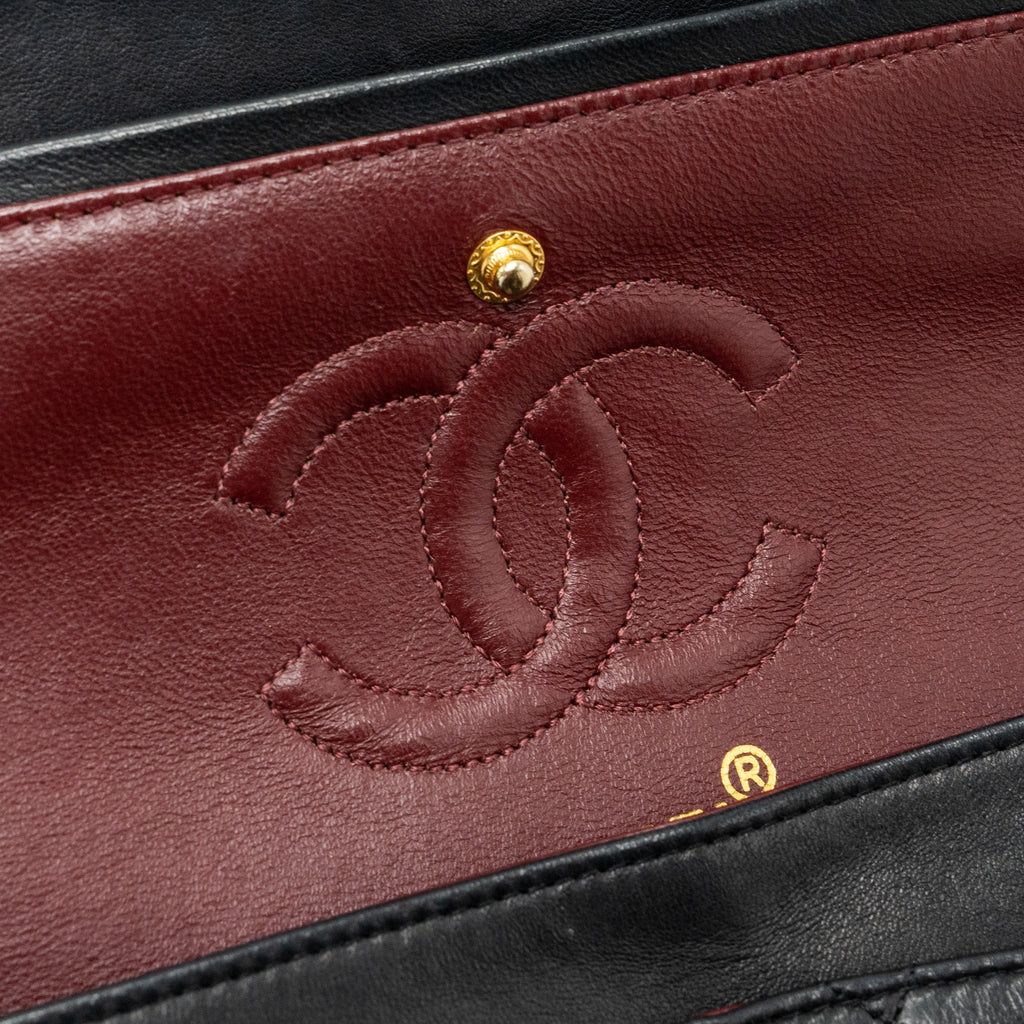 chanel-vintage-small-classic-double-flap-bag-lambskin-black-ghw