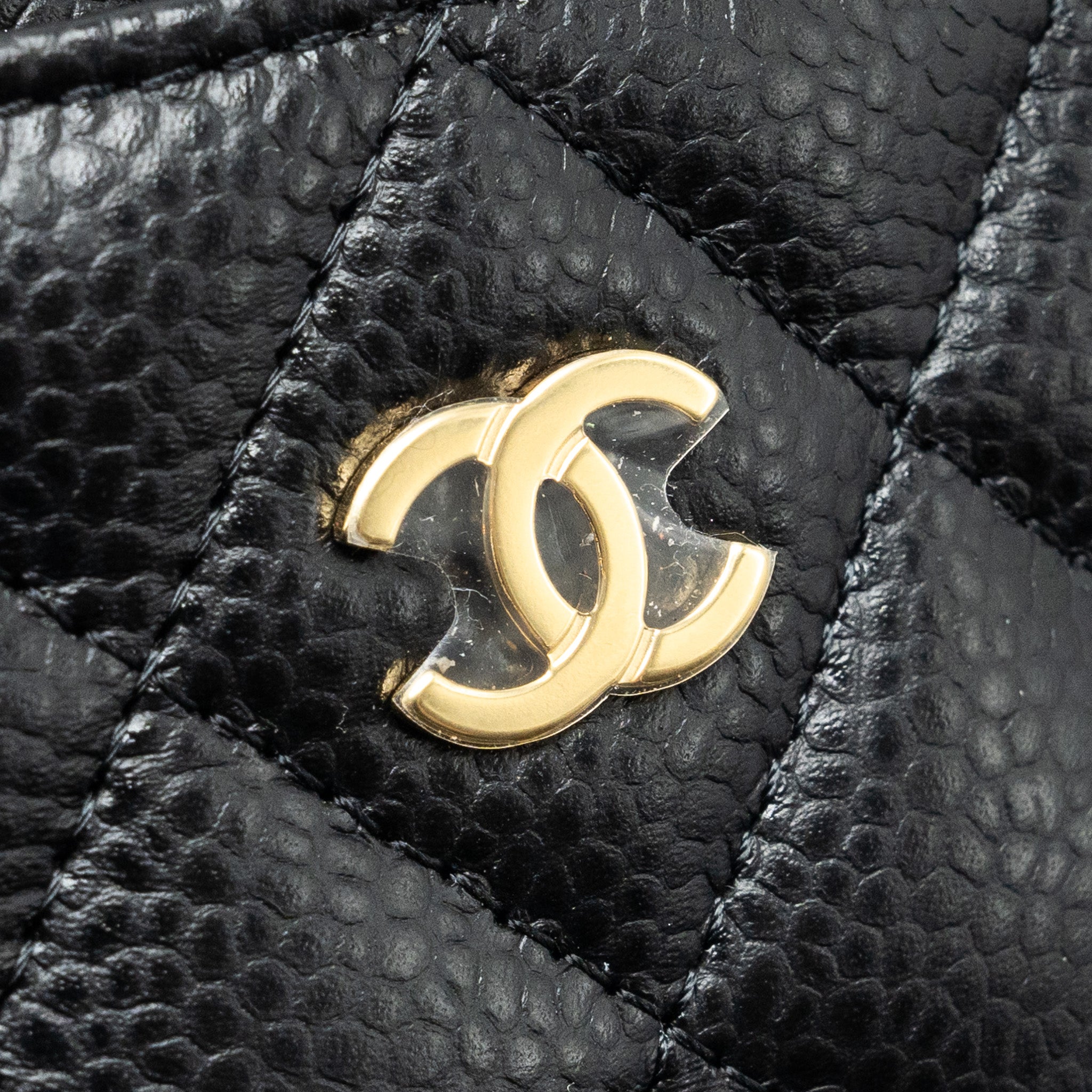 chanel-classic-card-holder-caviar-black-ghw-microchip-4
