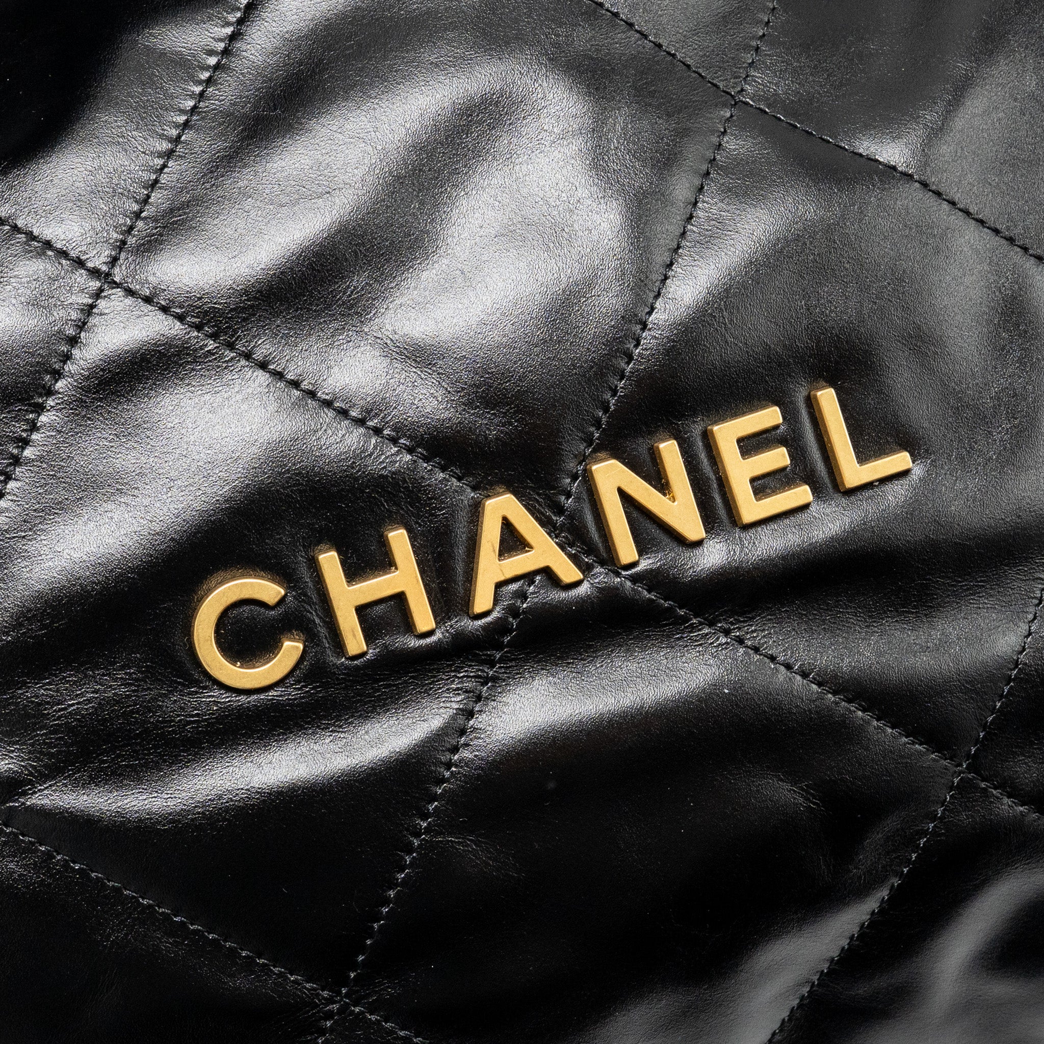 chanel-22-black