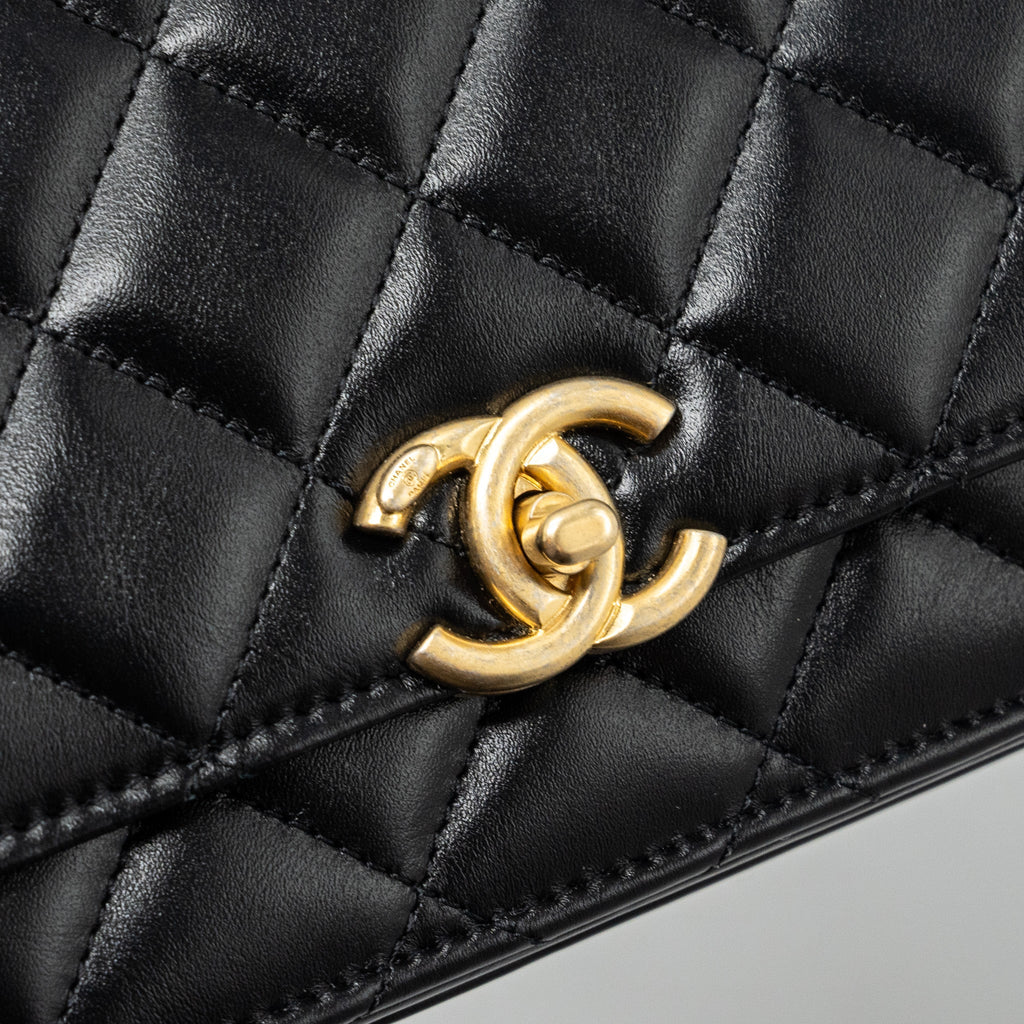 chanel-24c-gold-crush-wallet-on-chain-calfskin-black-ghw-microchip