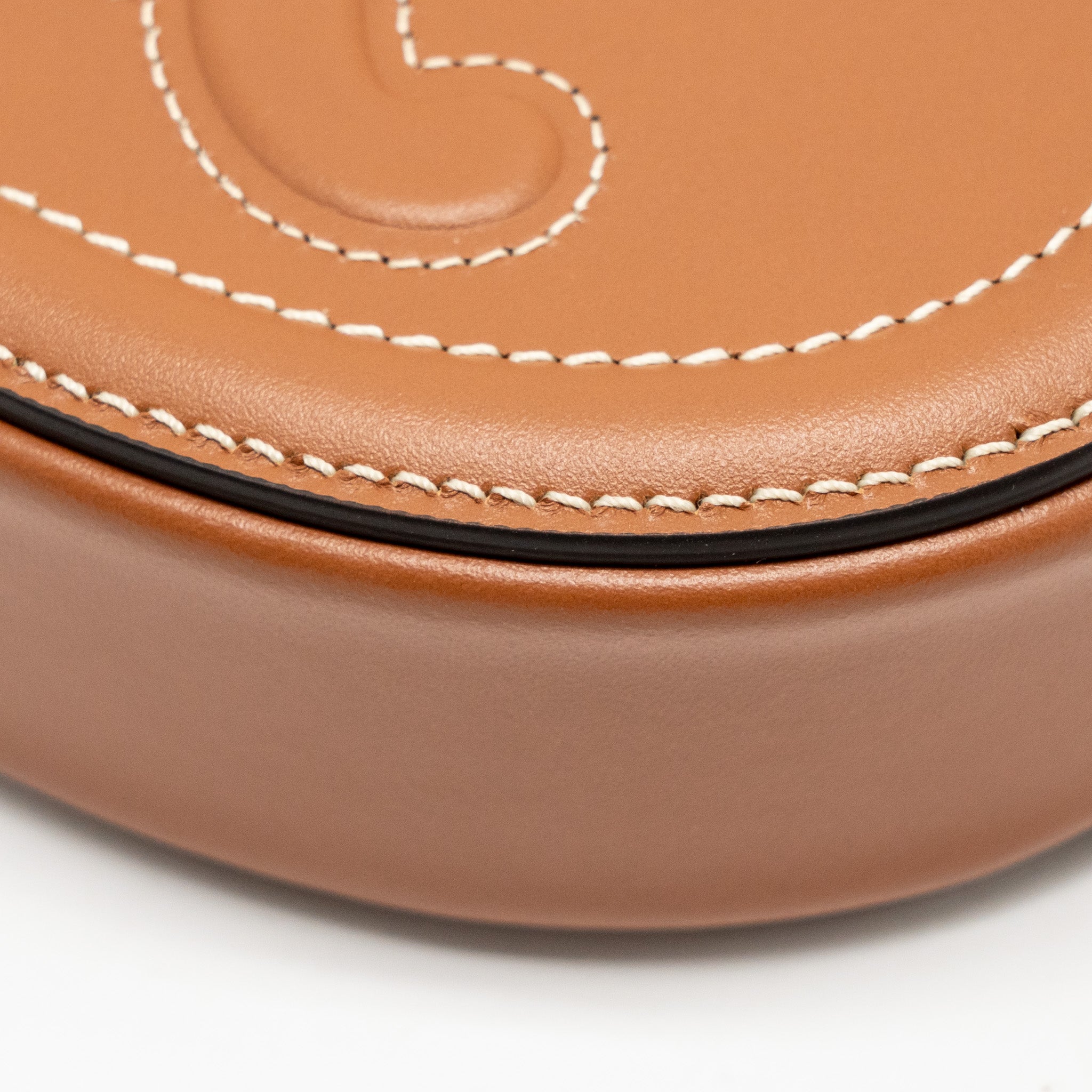 celine-crossbody-oval-purse-cuirass-triomphe-smooth-calfskin-tan-ghw-2