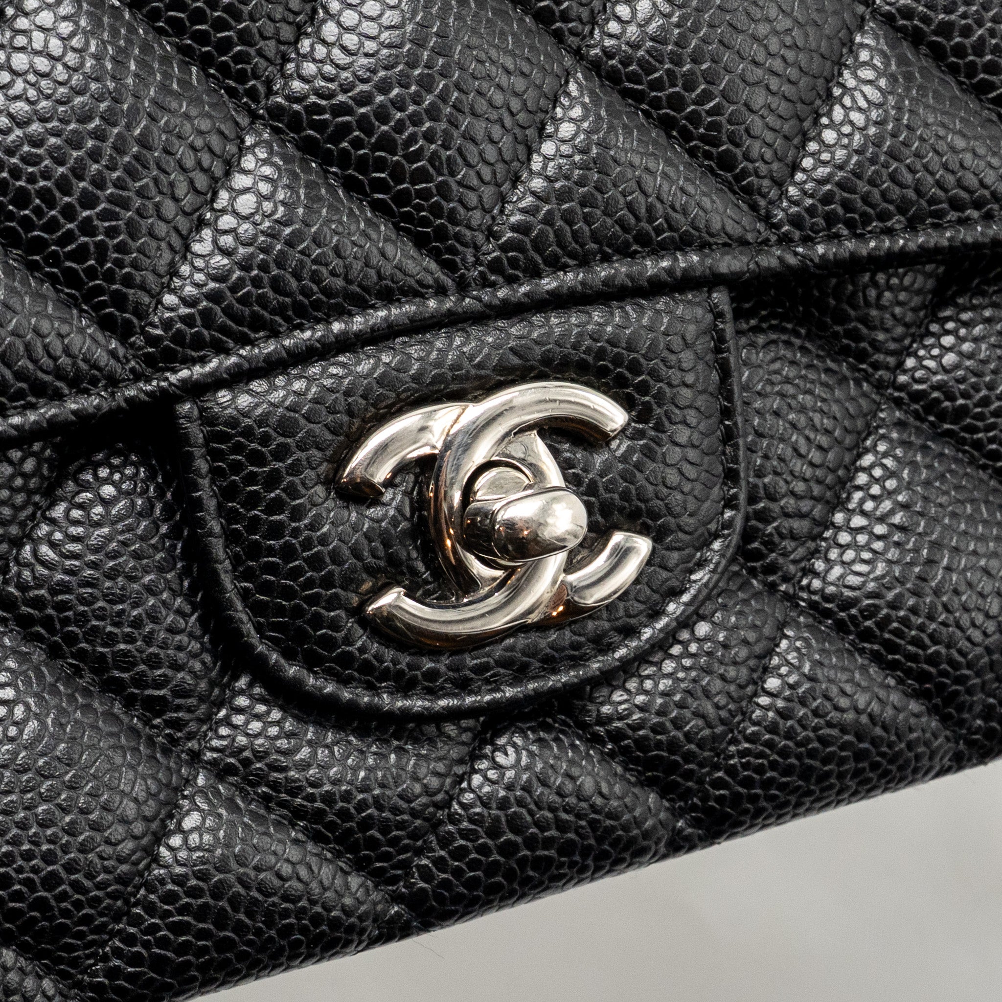 chanel-medium-classic-double-flap-bag-caviar-black-shw-14