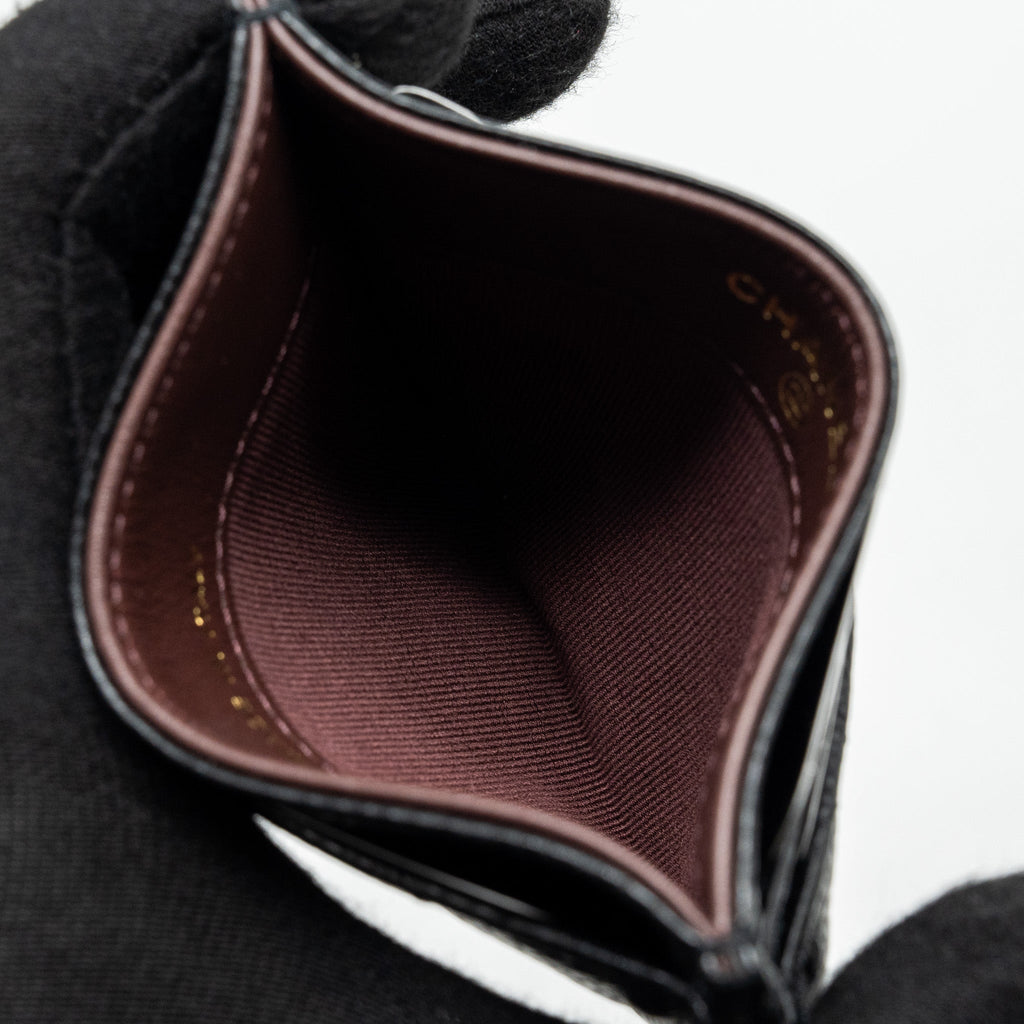 chanel-classic-card-holder-caviar-black-ghw-microchip-4