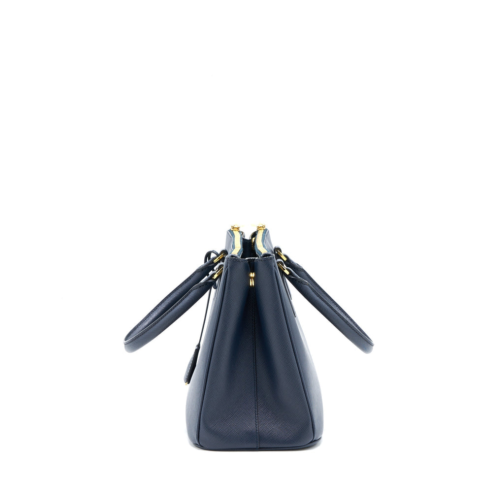 prada-galleria-tote-bag-saffiano-leather-baltico-ghw