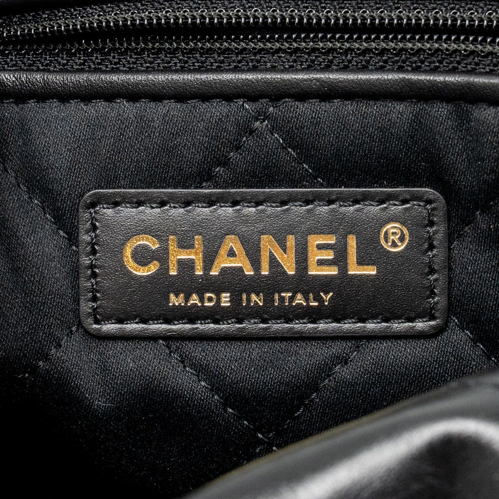 chanel-22-black