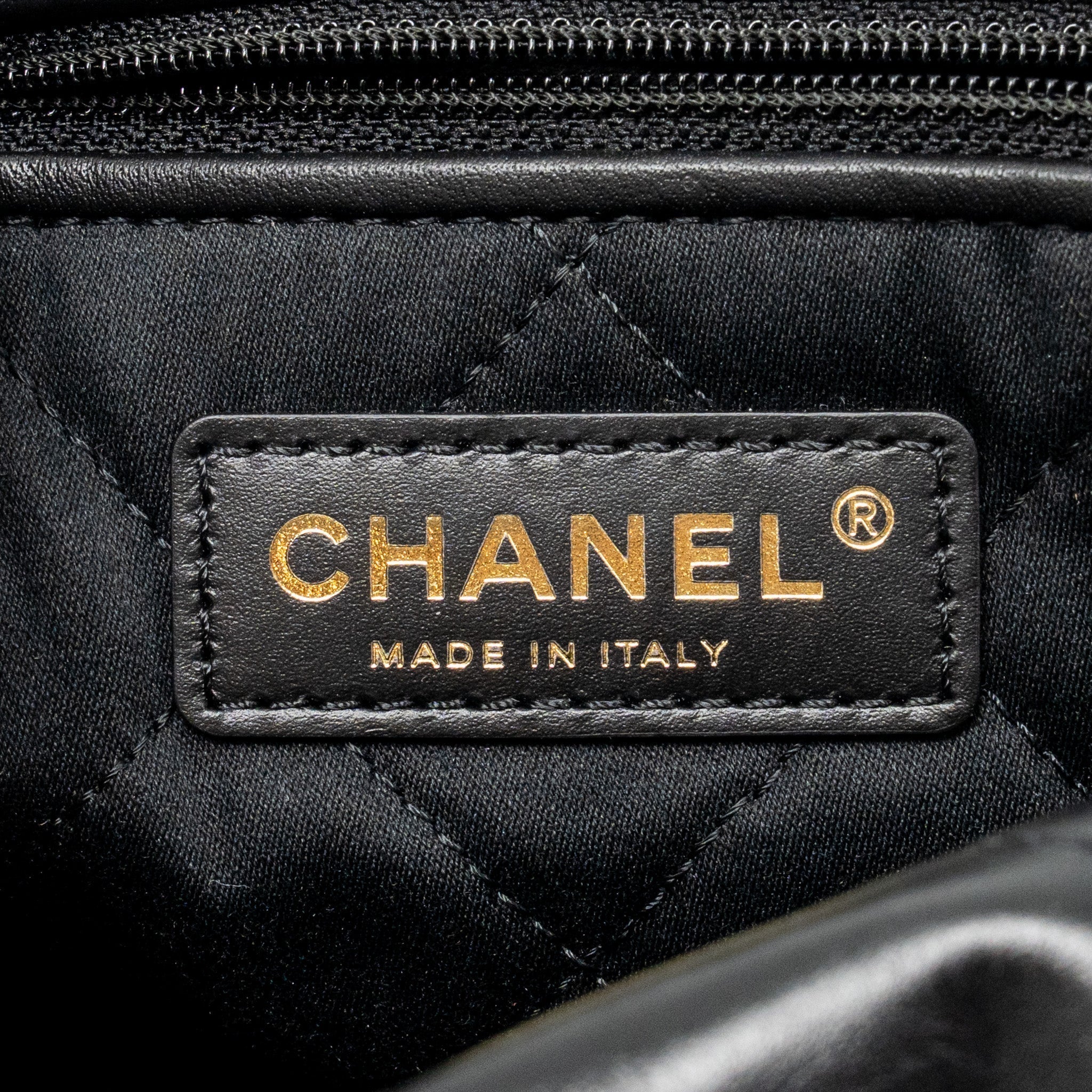 chanel-22-black