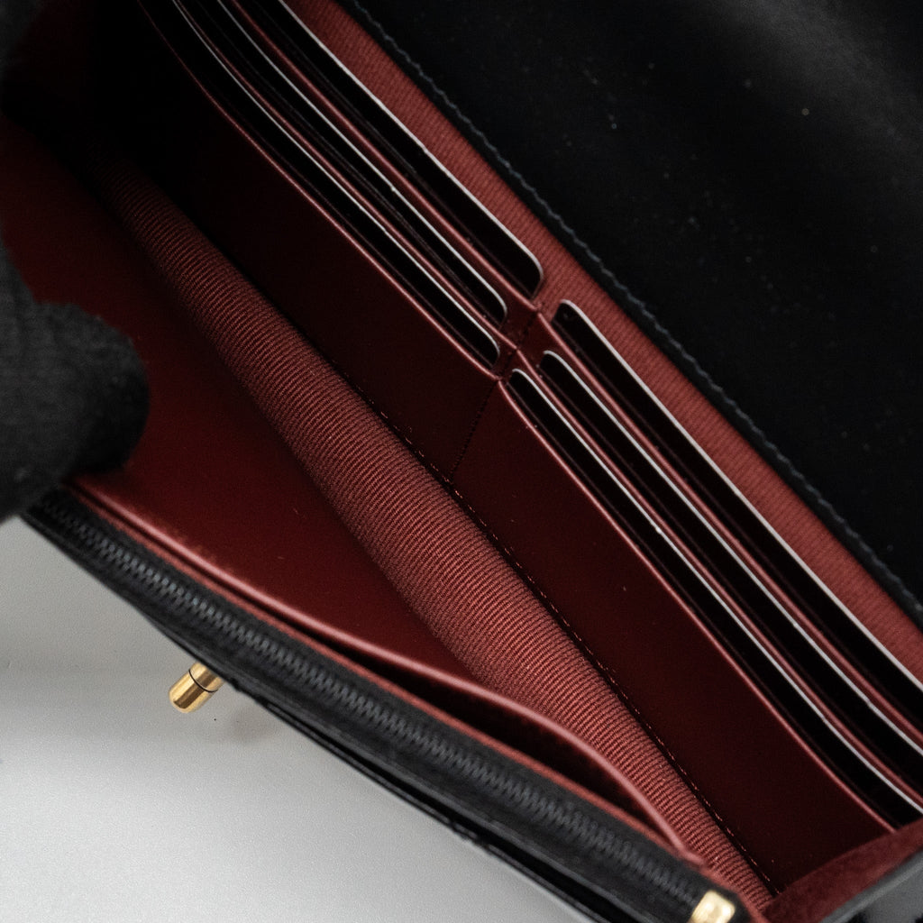 chanel-24c-gold-crush-wallet-on-chain-calfskin-black-ghw-microchip