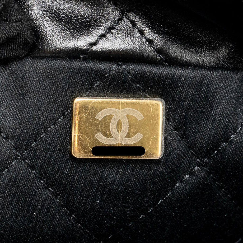 chanel-22-black