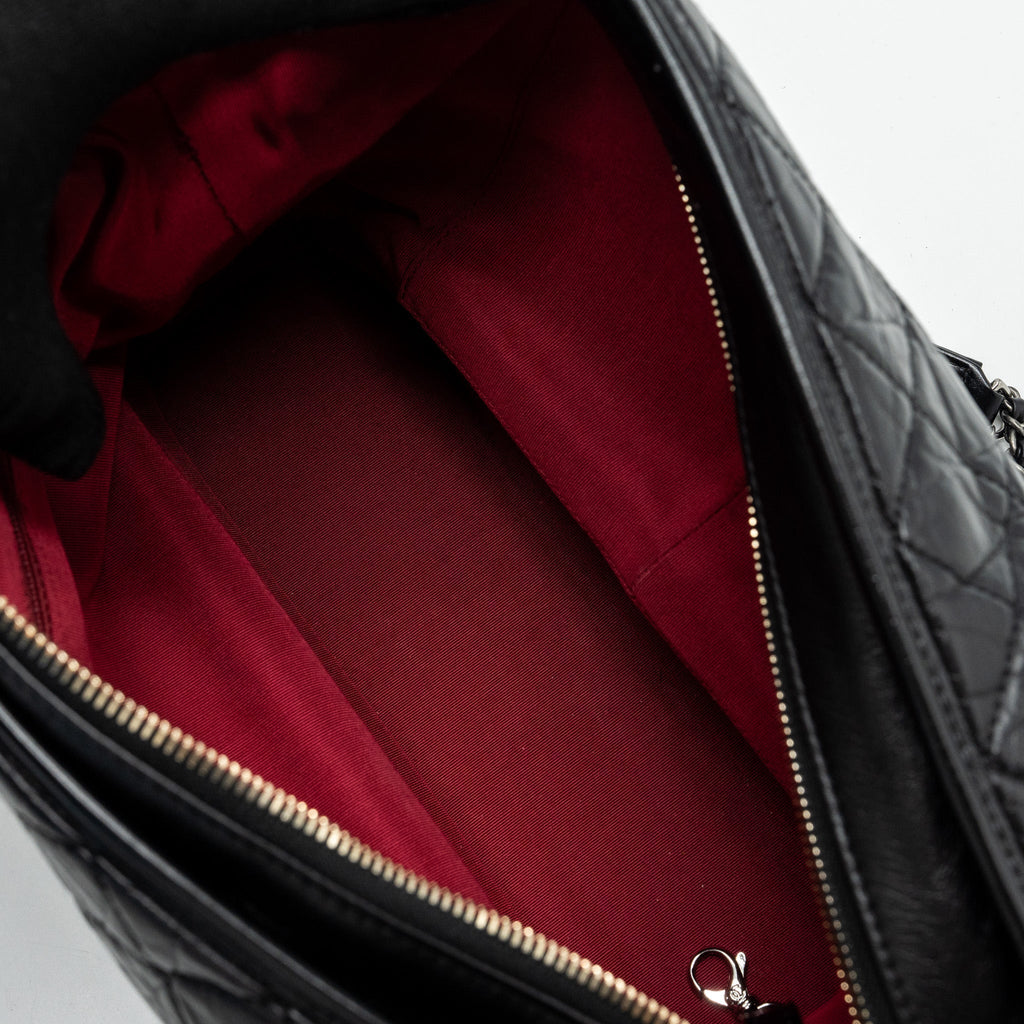 chanel-large-gabrielle-hobo-bag-calfskin-black-multicolour-hardware-1