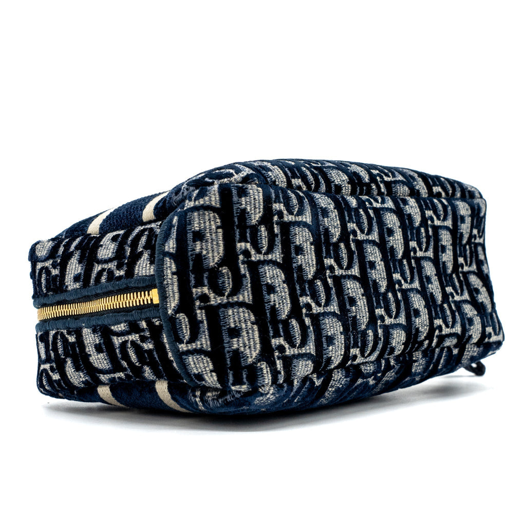 dior-beauty-pouch-blue-dior-oblique-jacquard-velvet-ghw