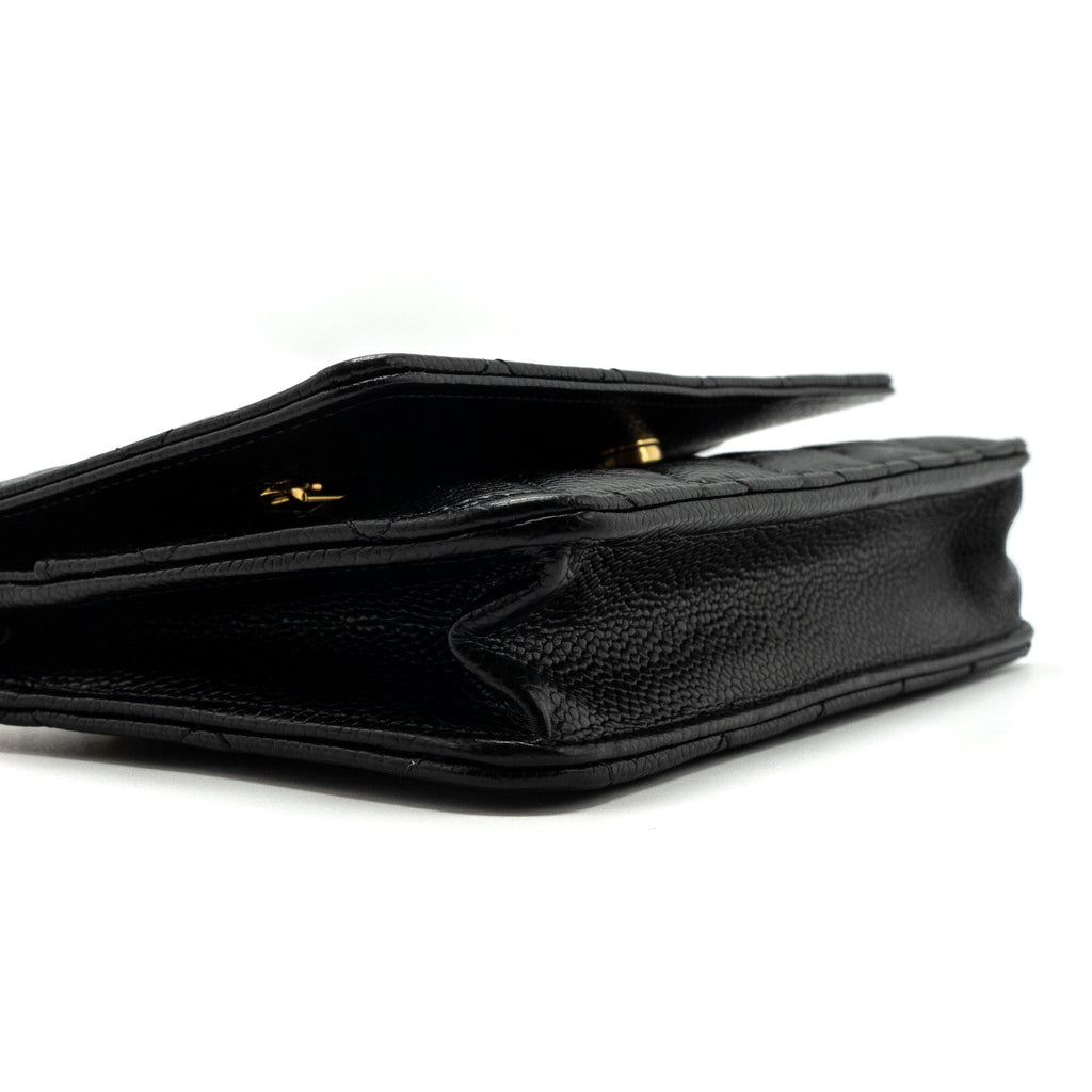 chanel-classic-wallet-on-chain-caviar-black-ghwmicrochip-1