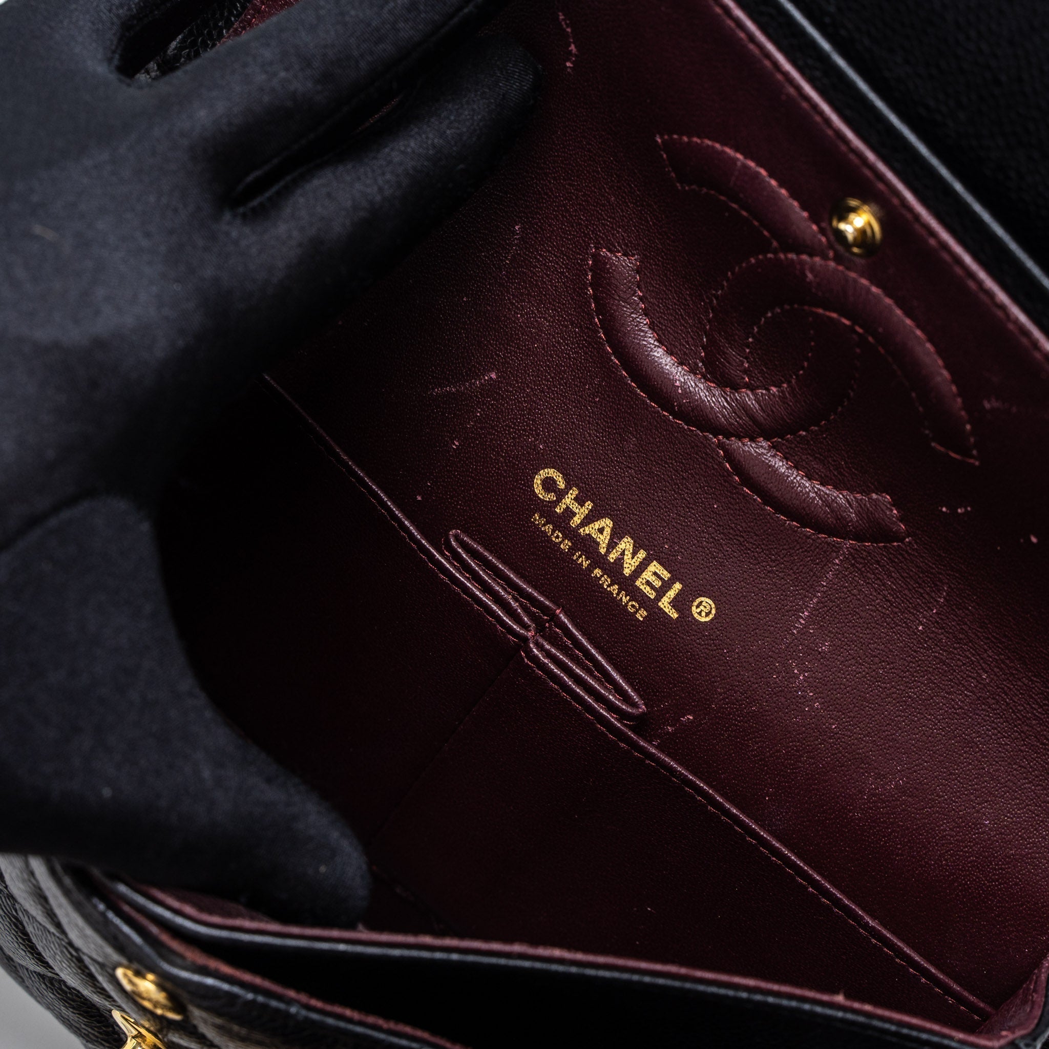 chanel-medium-classic-double-flap-bag-caviar-black-ghw-8