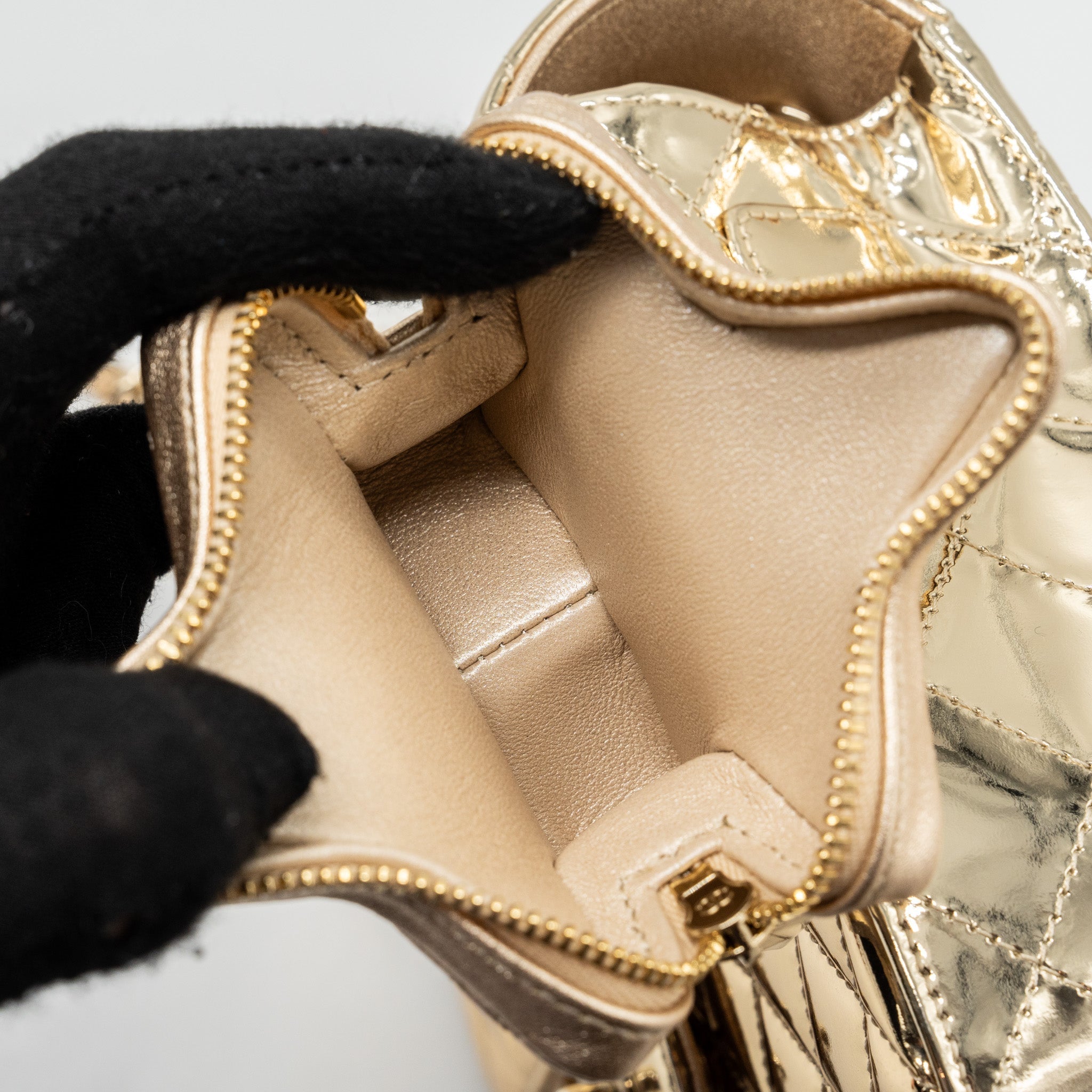 chanel-24c-backpack-with-star-patent-gold-lghw-microchip-copy