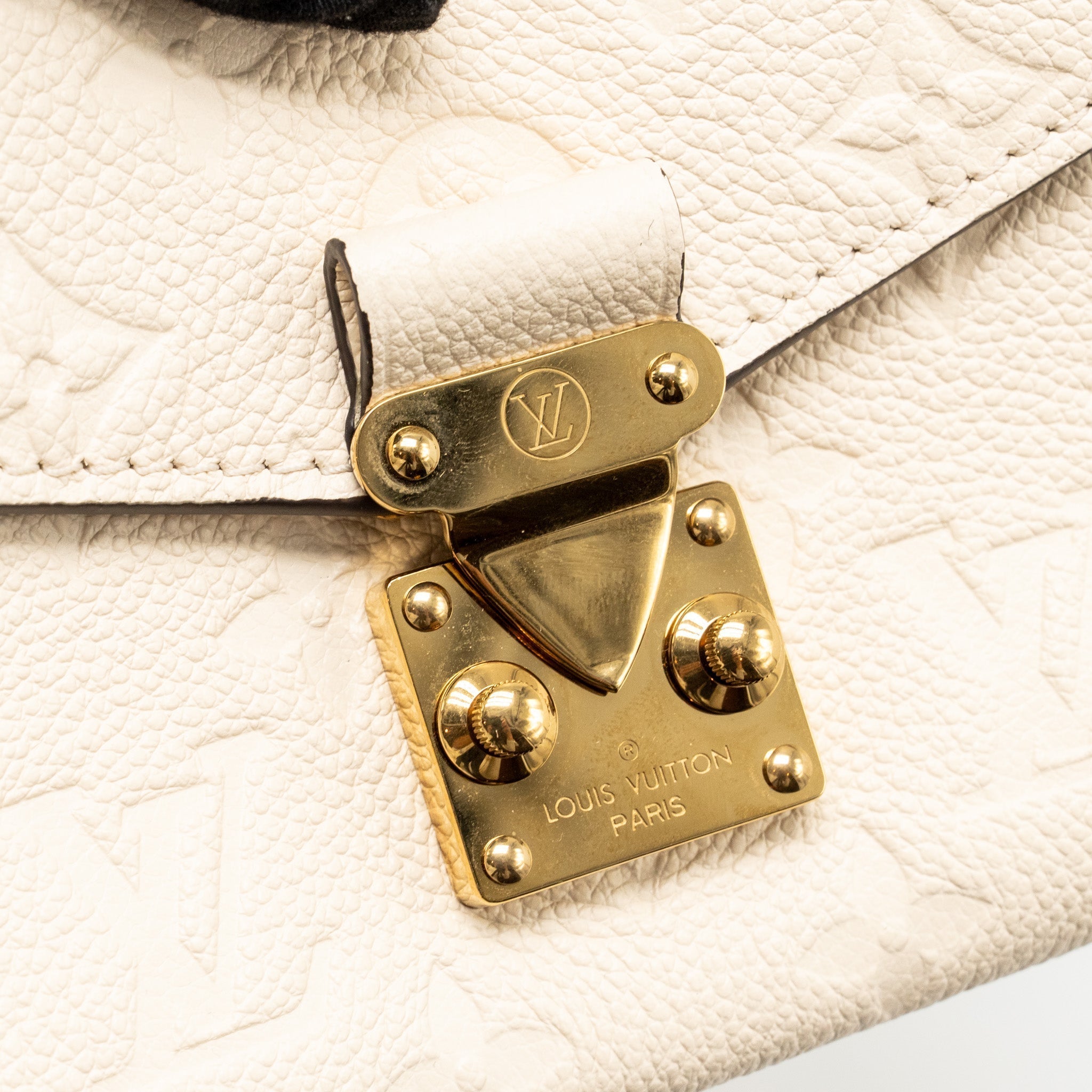 lv-white
