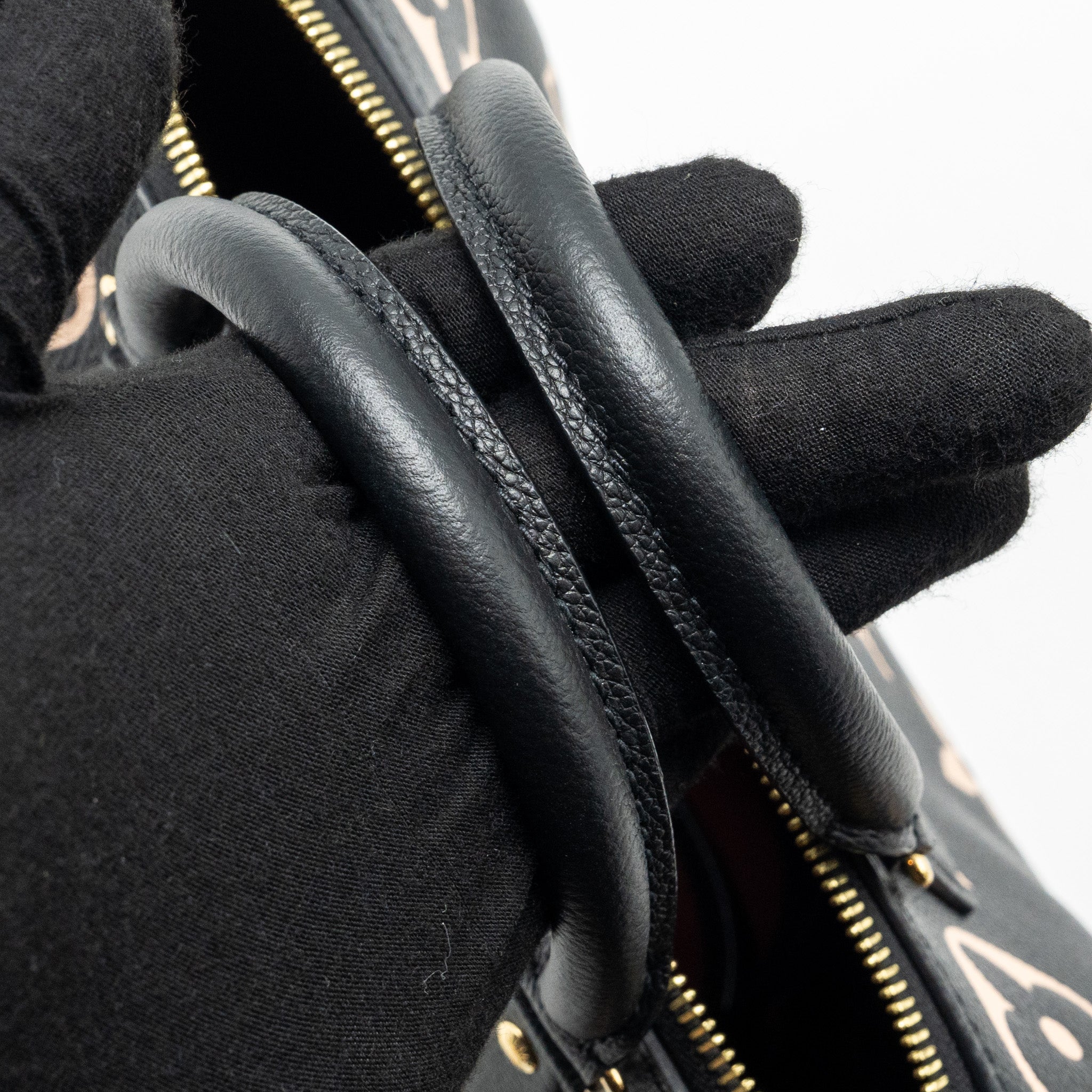 louis-vuttion-speedy-bandouliere-25-bicolour-monogram-empreinte-leather-ghw
