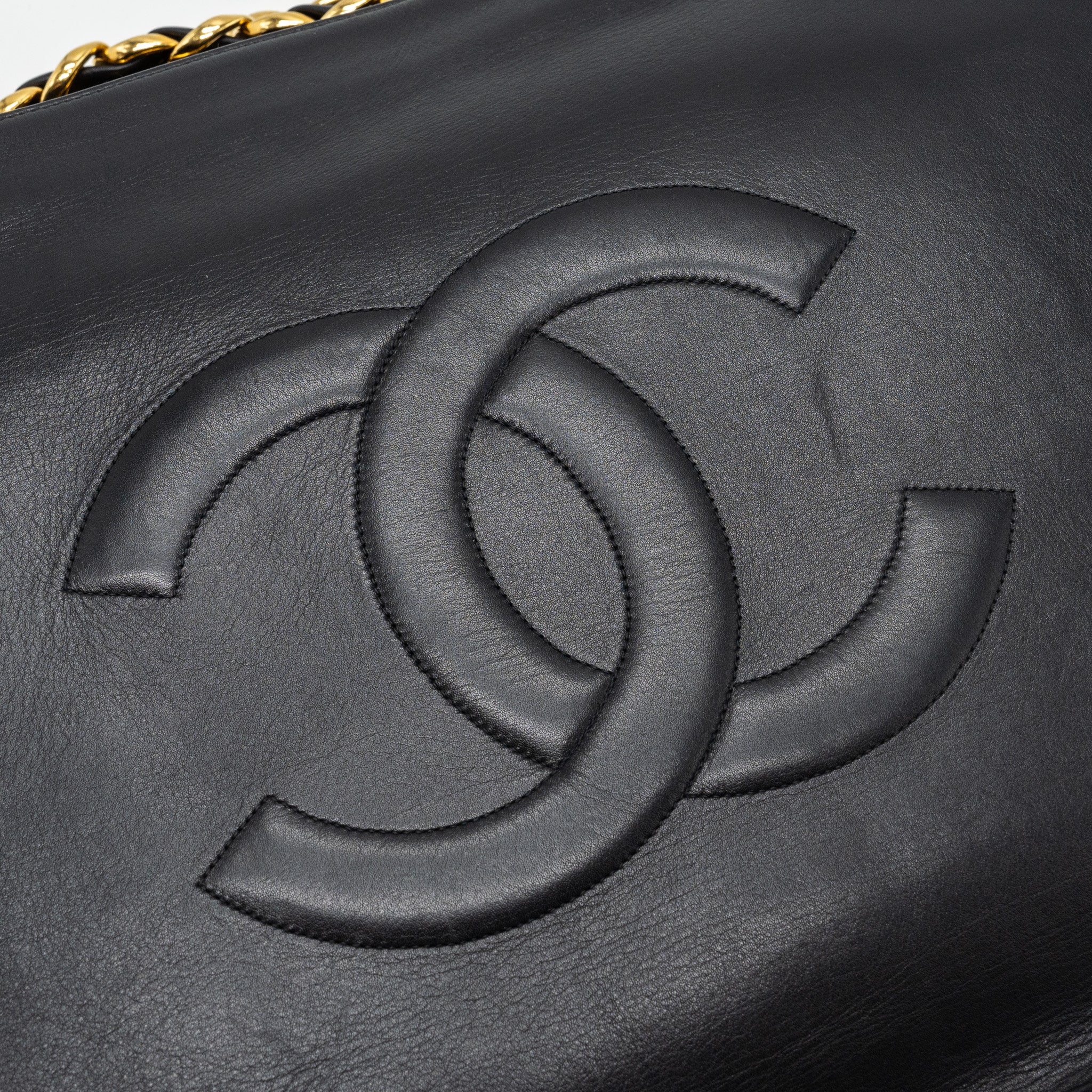 chanel-vintage-tote-bag-calfskin-black-ghw