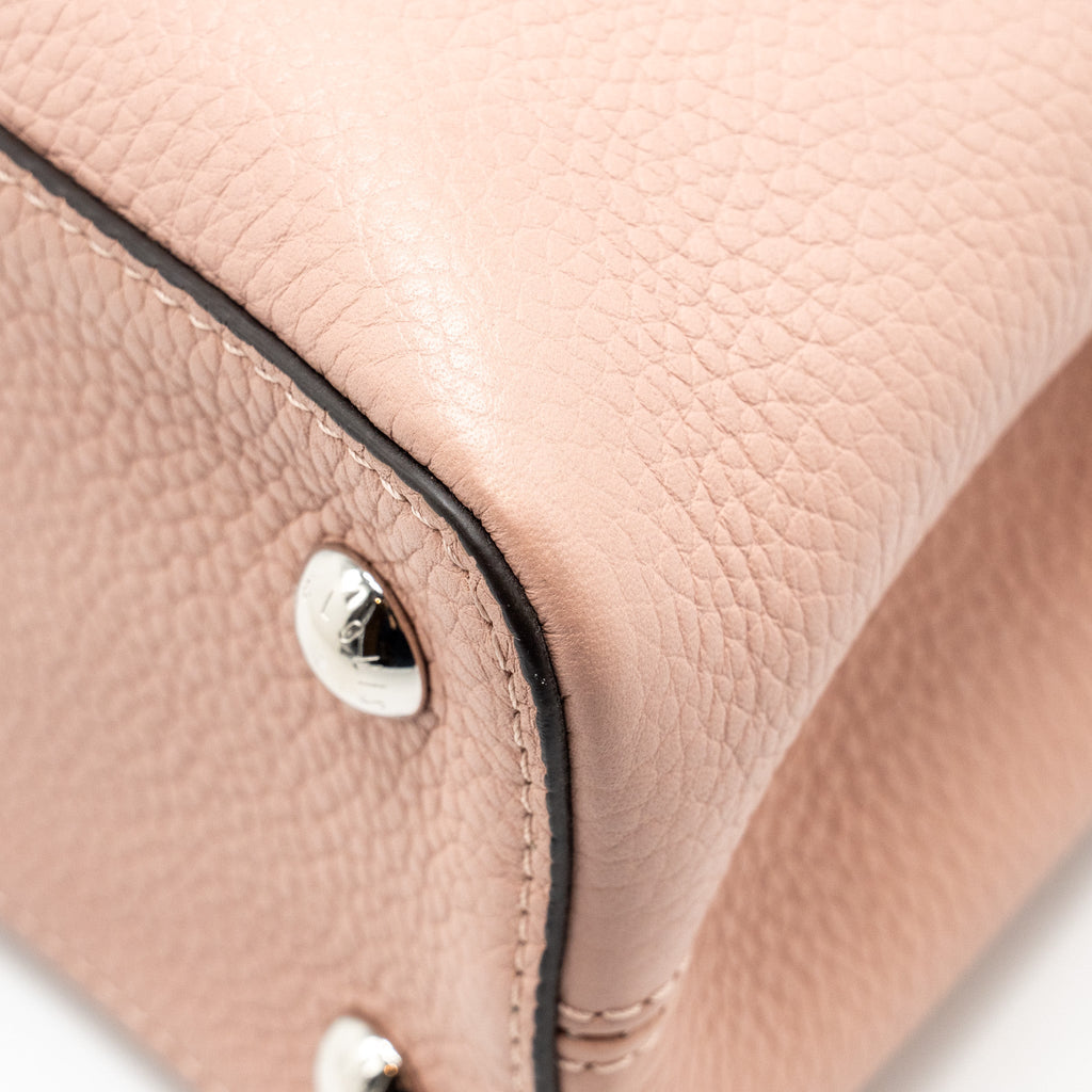 louis-vuitton-capucines-mm-taurillon-pink-shw