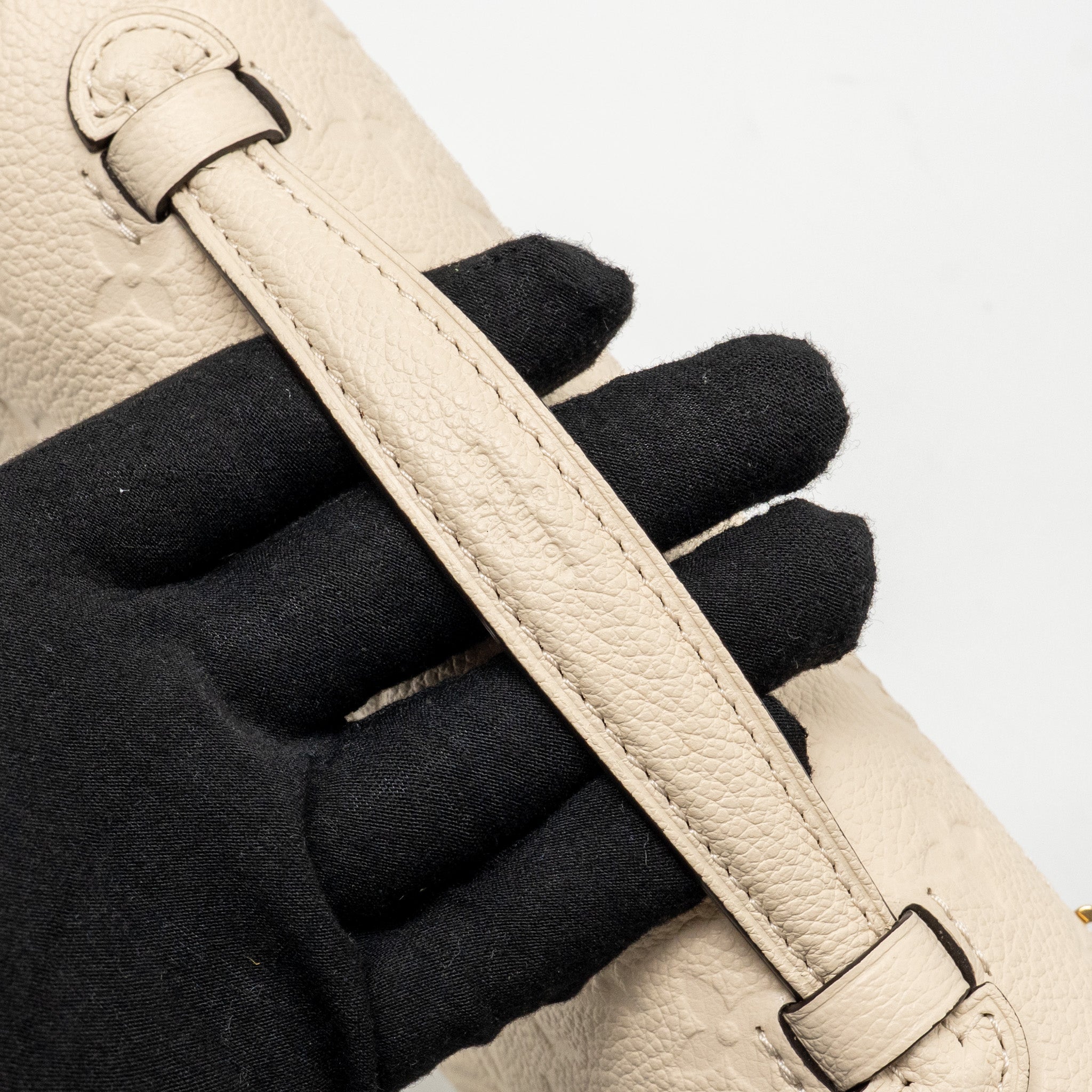 lv-white