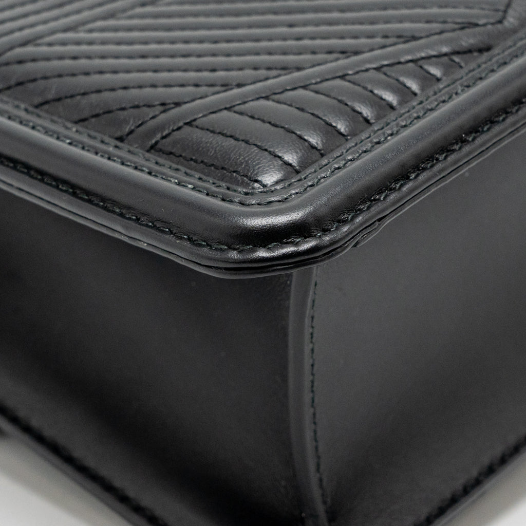 bvlgari-serpenti-forever-flap-bag-calfskin-black-ruthenium-hardware