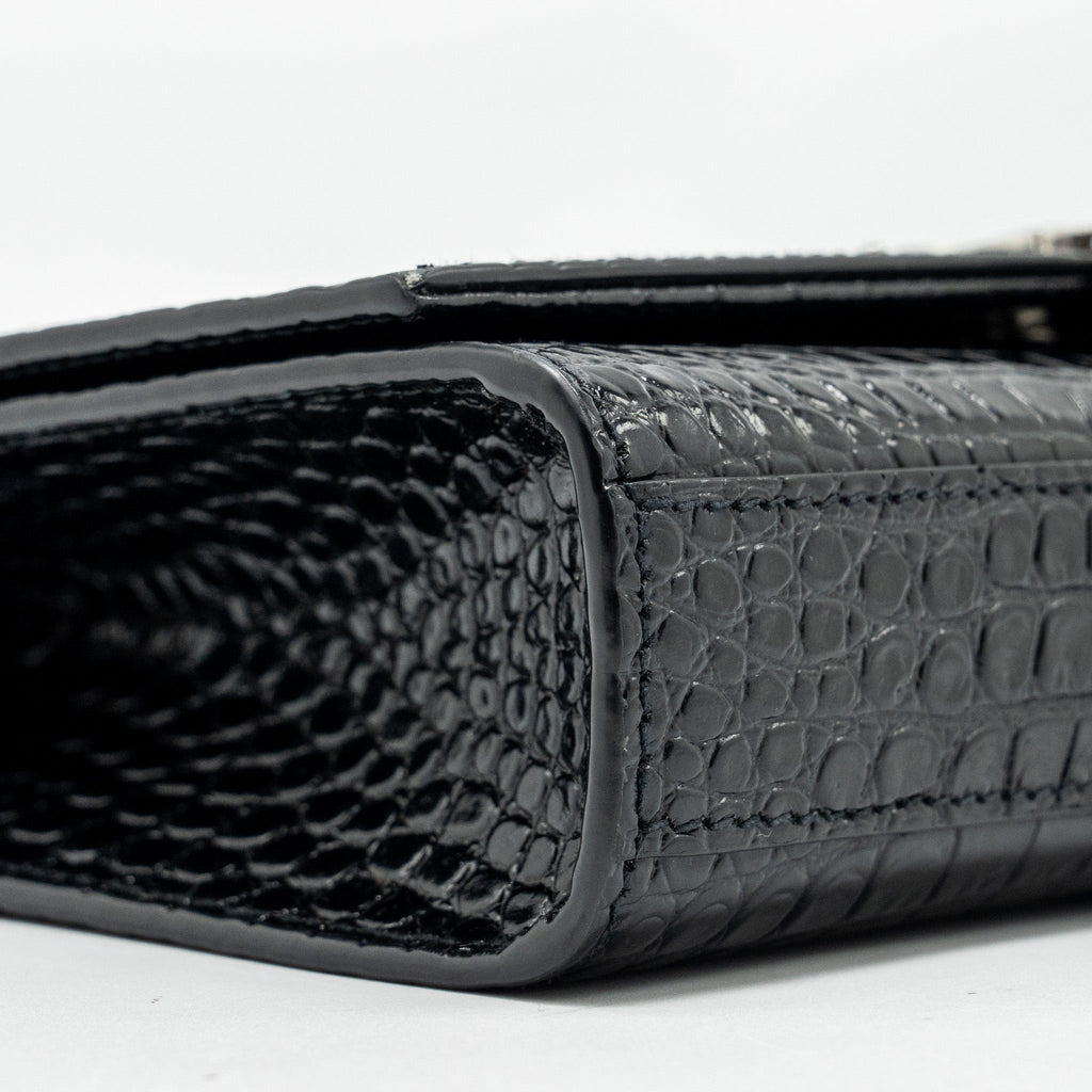 saint-laurent-ysl-kate-small-chain-wallet-with-tassel-in-crocodile-embossed-black-shw