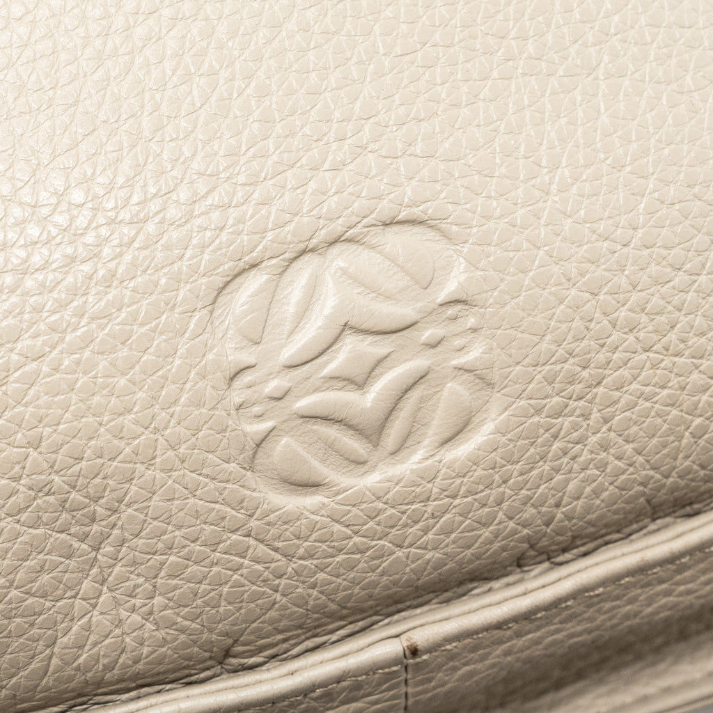 loewe-flamenco-bag-calfskin-beige-lghw