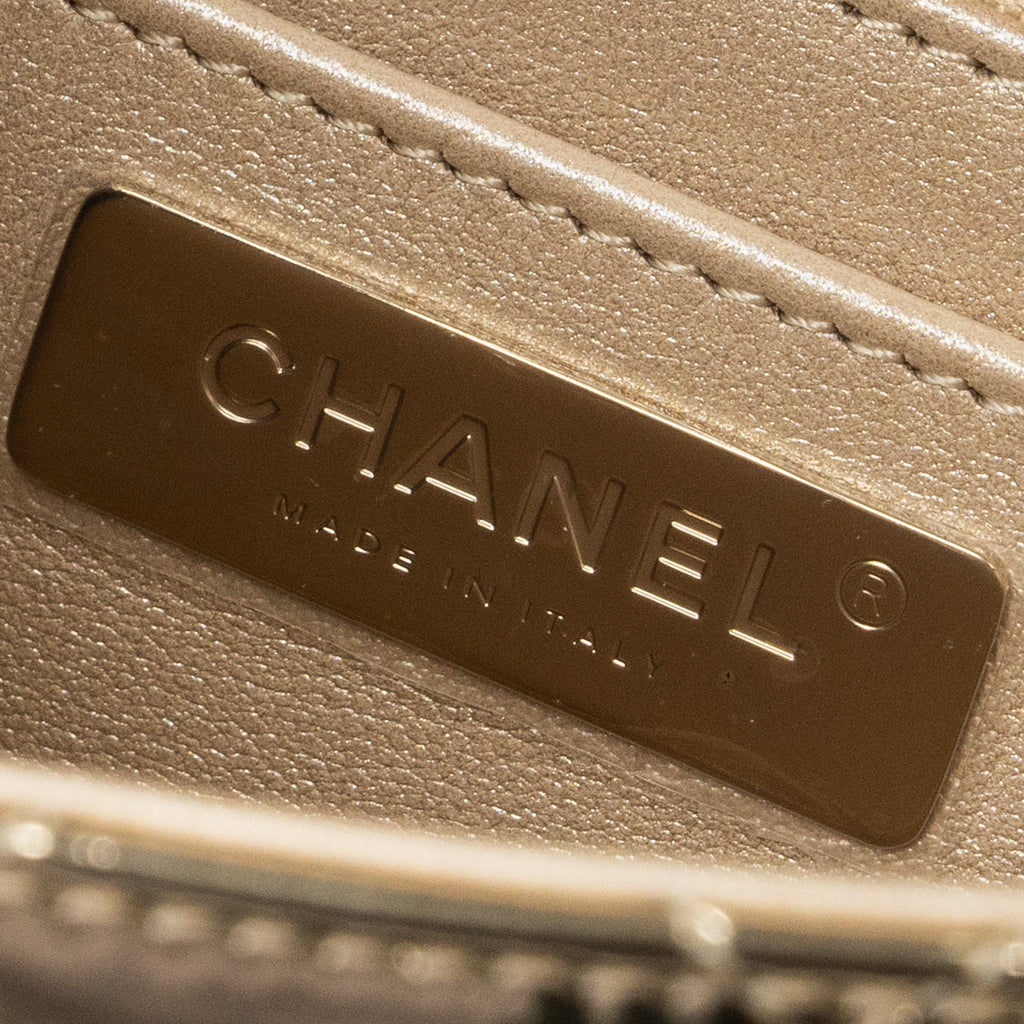 chanel-24c-backpack-with-star-patent-gold-lghw-microchip-copy